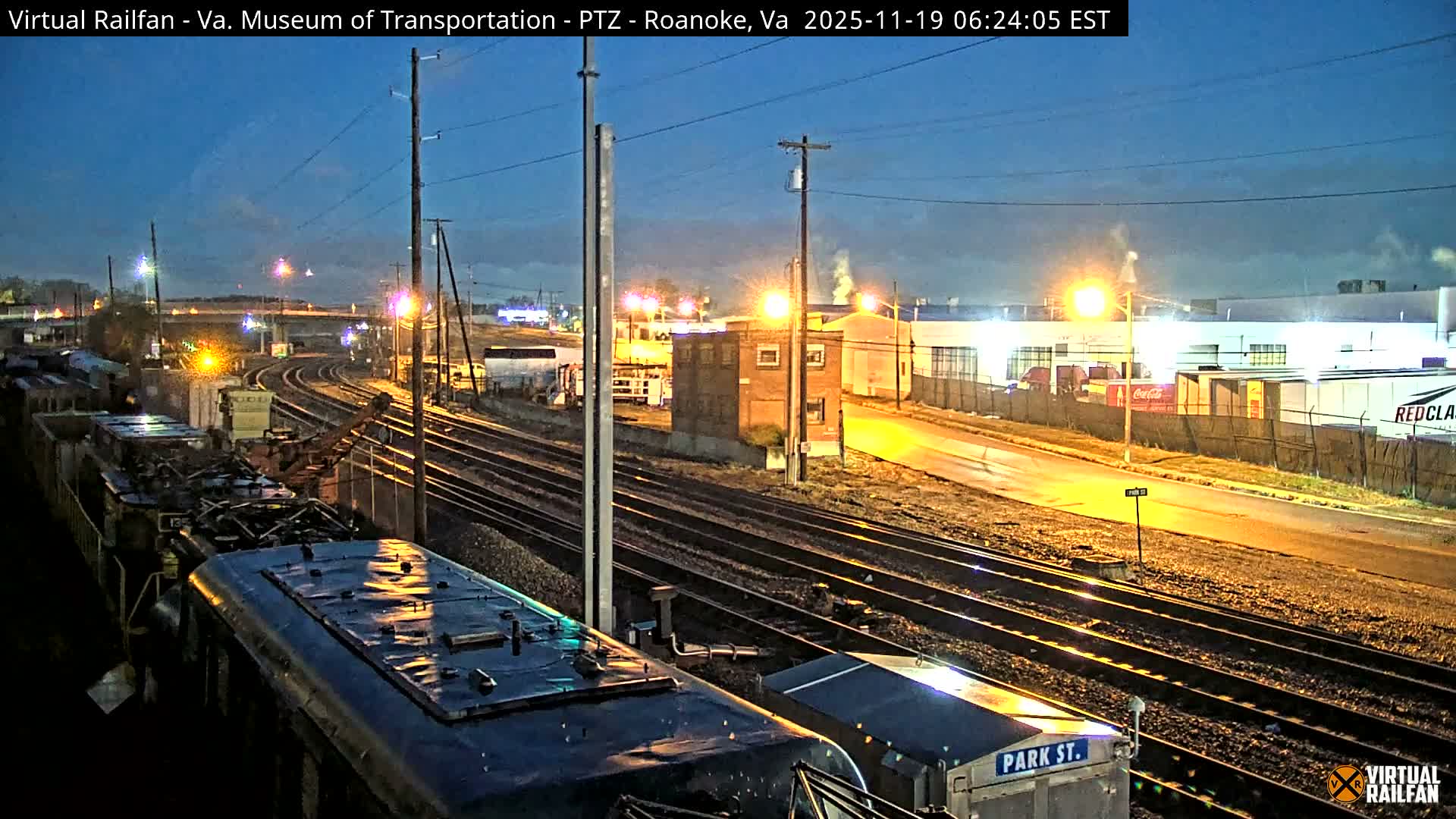 Roanoke Train Depot & Railroad Live Cam - Roanoke Downtown, Roanoke, Virginia, USA 