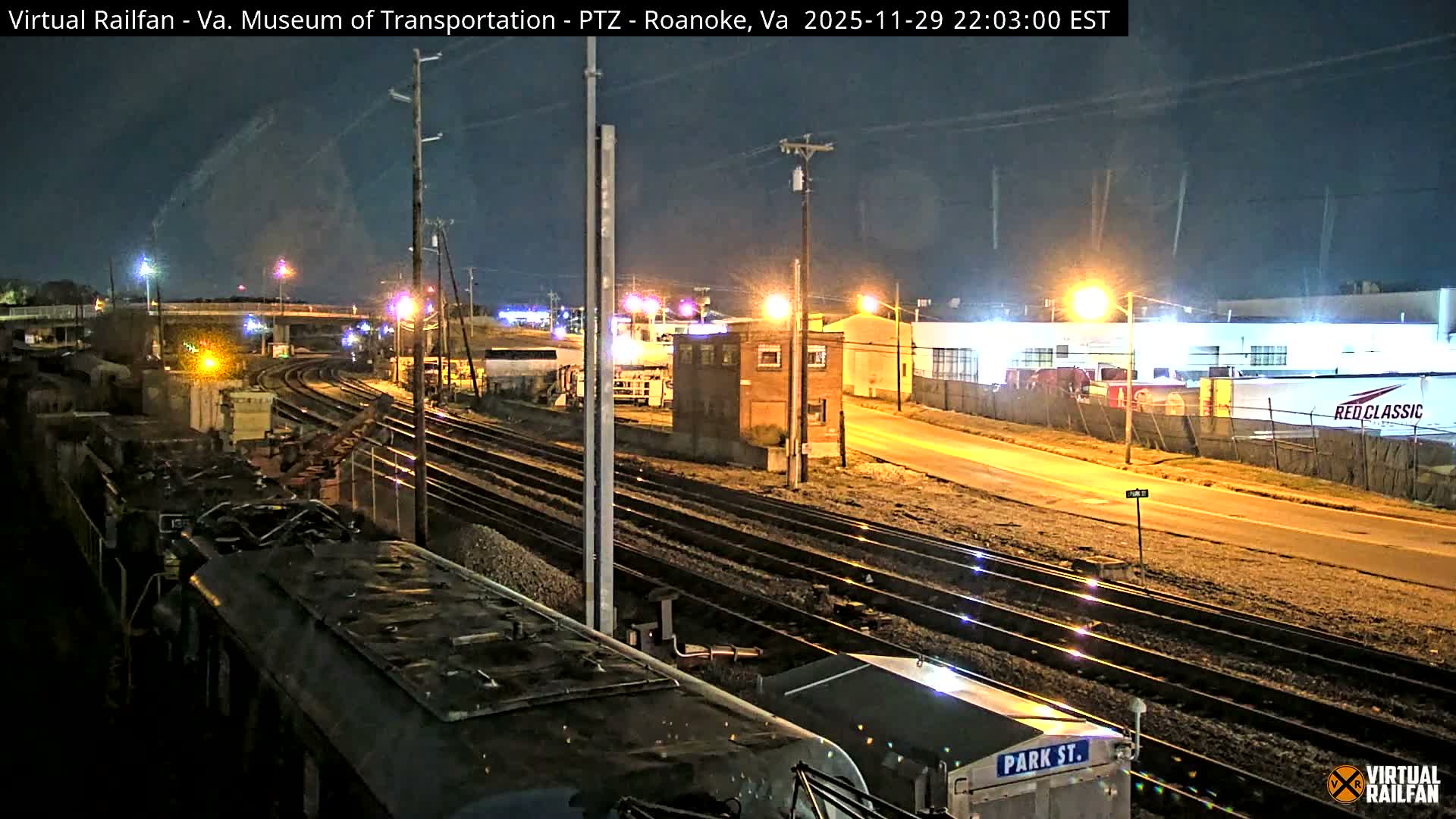 Roanoke Train Depot & Railroad Live Cam - Roanoke Downtown, Roanoke, Virginia, USA 