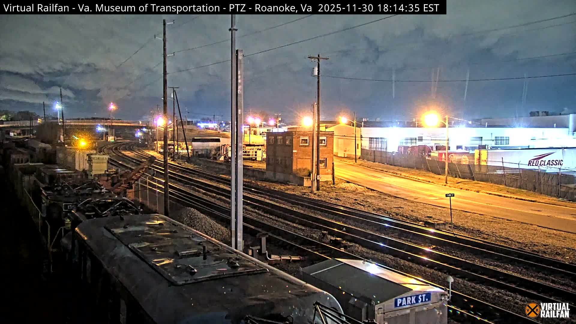 Roanoke Train Depot & Railroad Live Cam - Roanoke Downtown, Roanoke, Virginia, USA 
