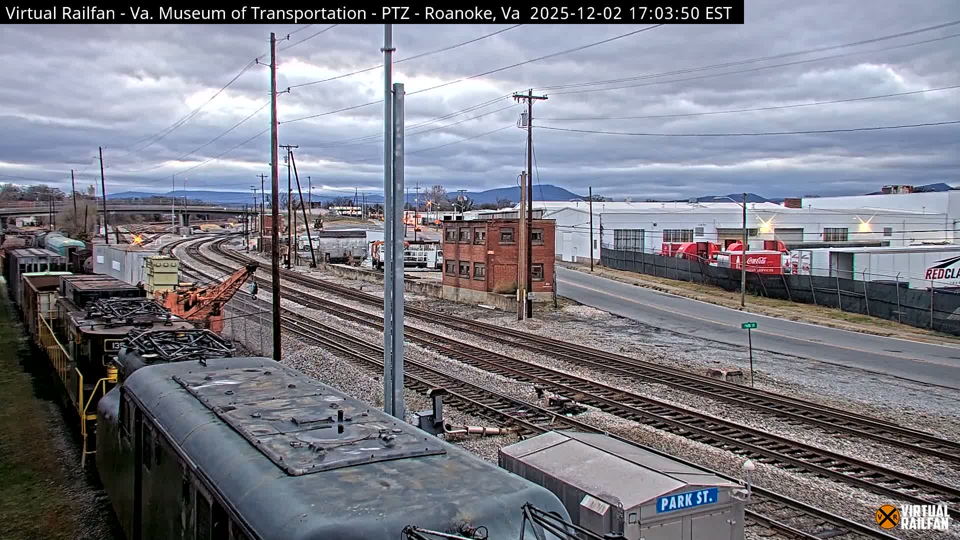 Roanoke Train Depot & Railroad Live Cam - Roanoke Downtown, Roanoke, Virginia, USA 
