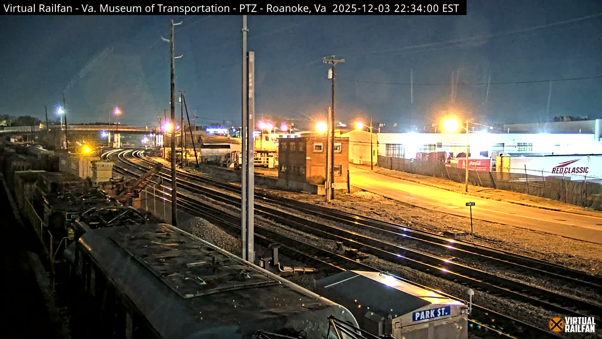 Roanoke Train Depot & Railroad Live Cam - Roanoke Downtown, Roanoke, Virginia, USA 