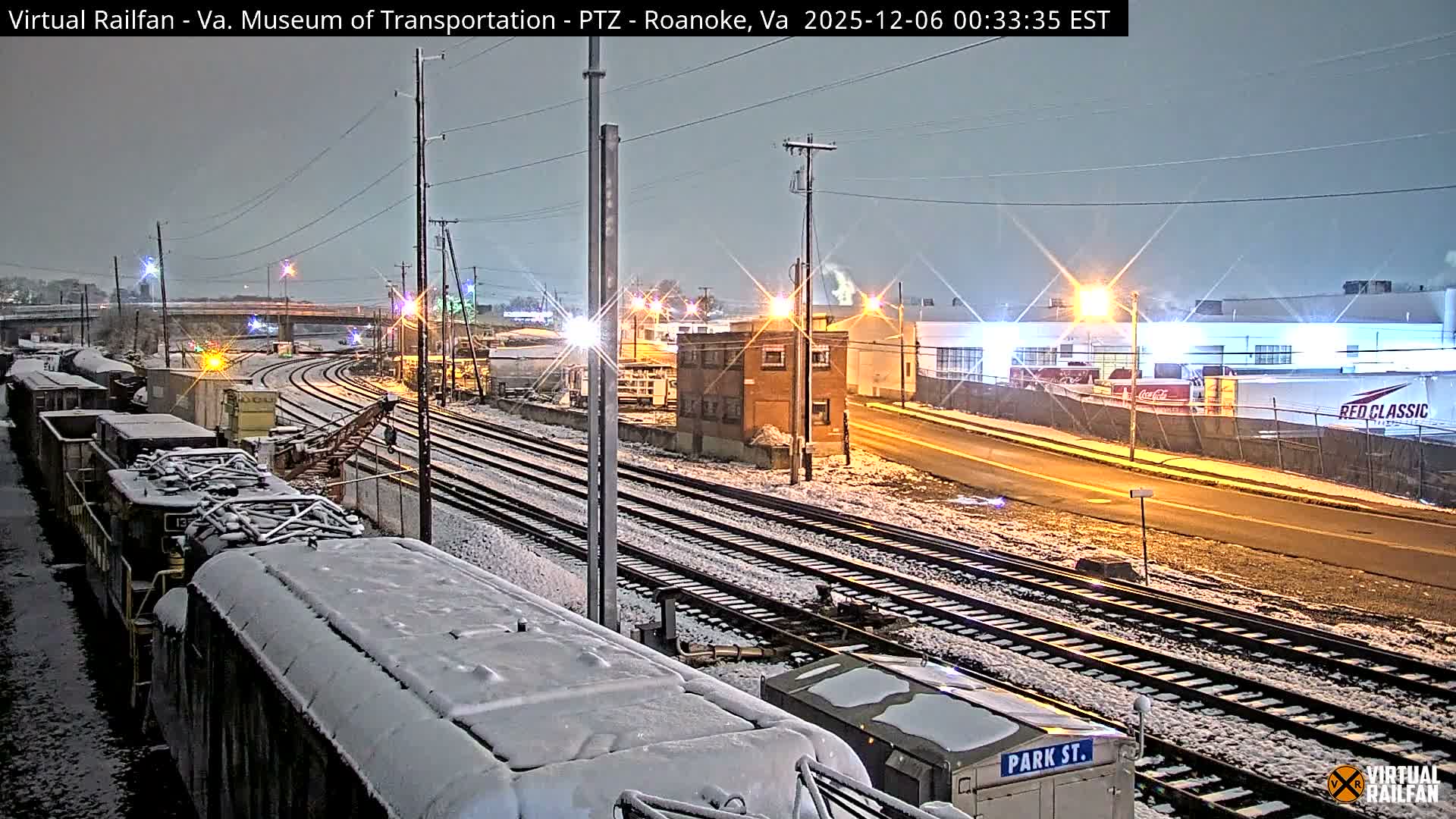 Roanoke Train Depot & Railroad Live Cam - Roanoke Downtown, Roanoke, Virginia, USA 