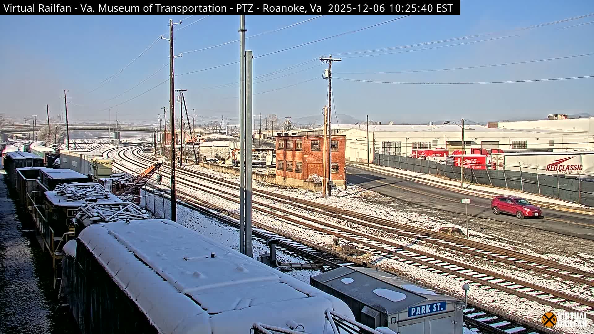 Roanoke Train Depot & Railroad Live Cam - Roanoke Downtown, Roanoke, Virginia, USA 