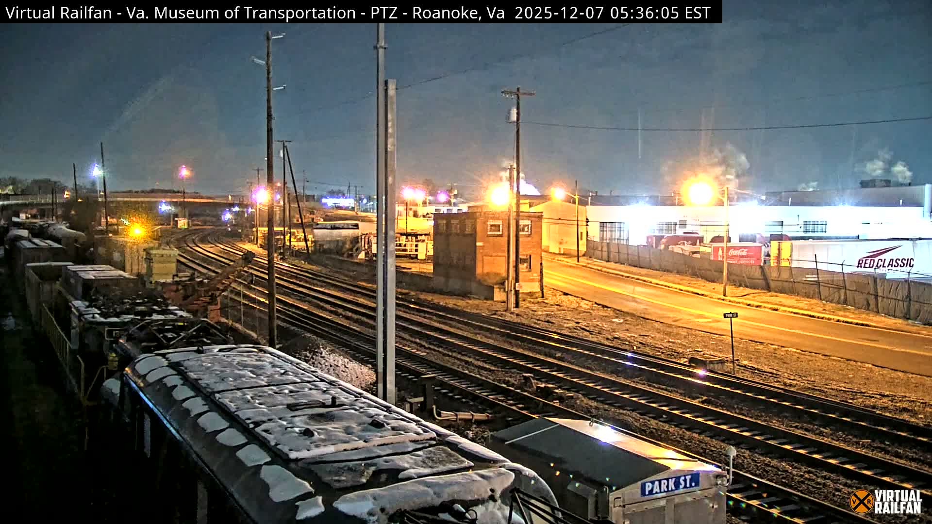 Roanoke Train Depot & Railroad Live Cam - Roanoke Downtown, Roanoke, Virginia, USA 