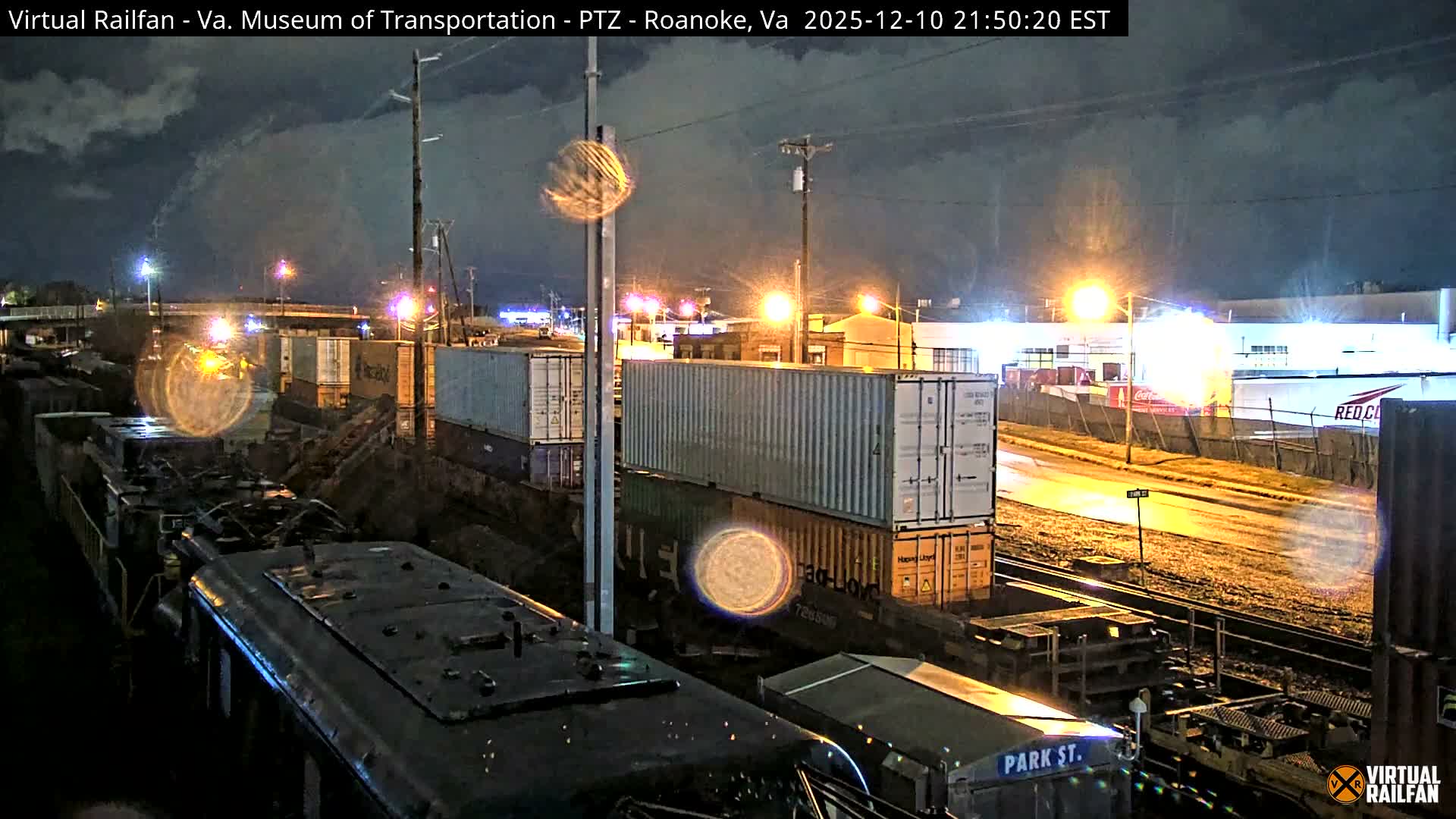 Roanoke Train Depot & Railroad Live Cam - Roanoke Downtown, Roanoke, Virginia, USA 