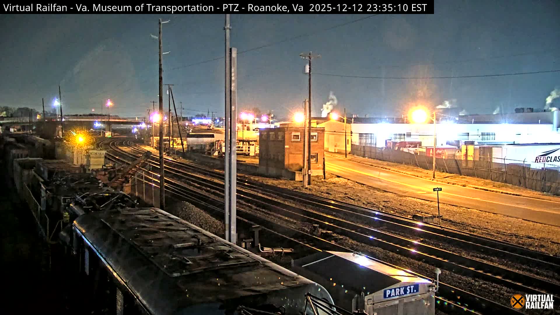Roanoke Train Depot & Railroad Live Cam - Roanoke Downtown, Roanoke, Virginia, USA 