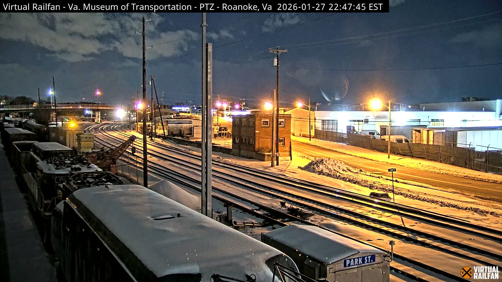 Roanoke Train Depot & Railroad Live Cam - Roanoke Downtown, Roanoke, Virginia, USA 