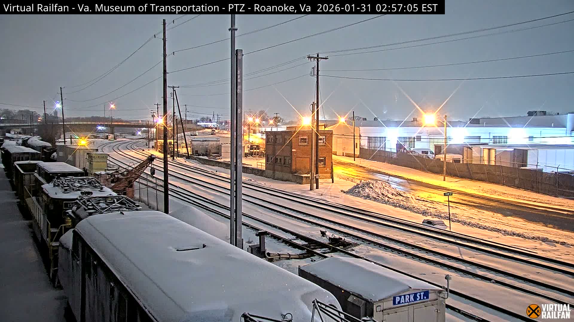 Roanoke Train Depot & Railroad Live Cam - Roanoke Downtown, Roanoke, Virginia, USA 