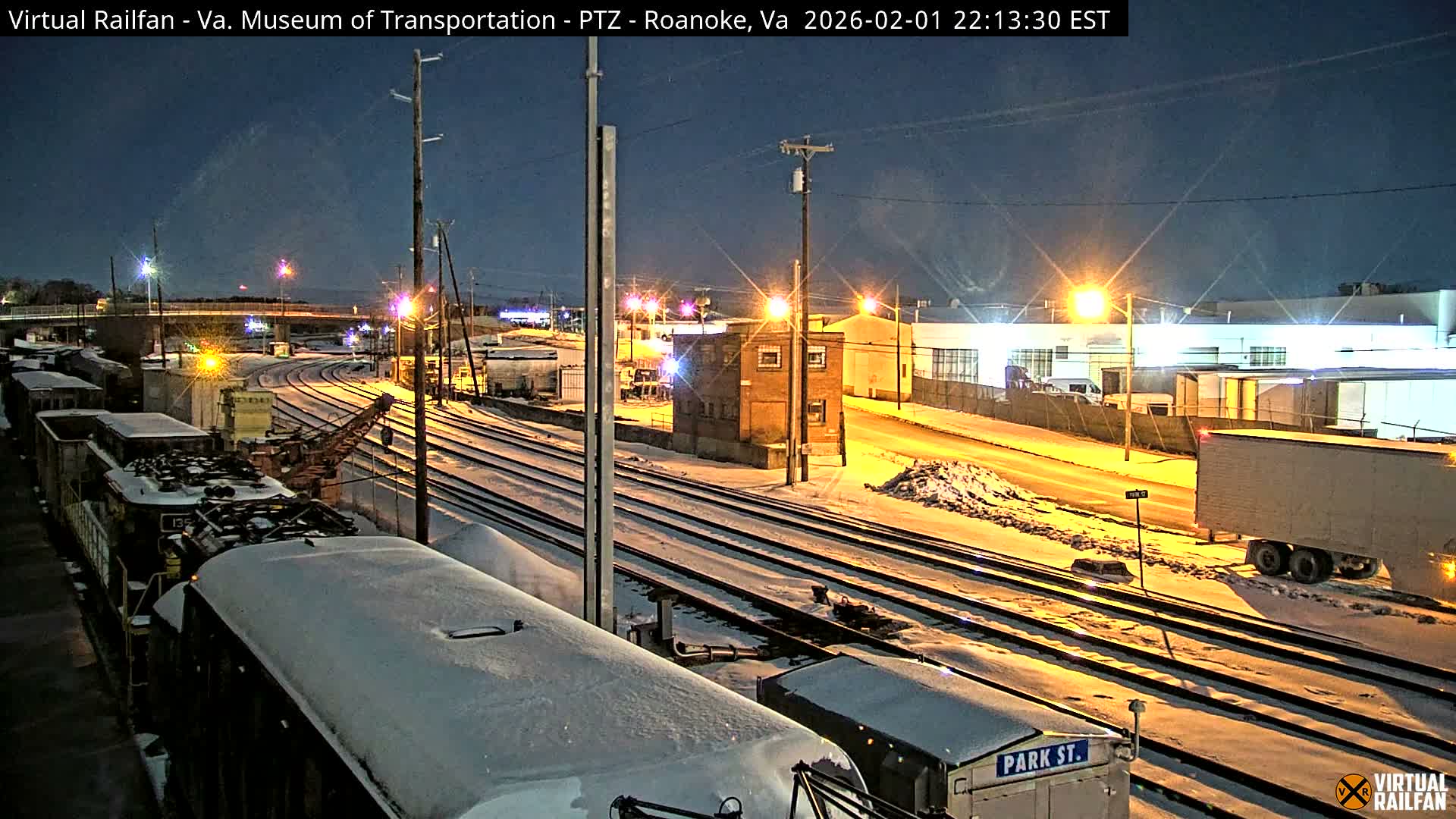 Roanoke Train Depot & Railroad Live Cam - Roanoke Downtown, Roanoke, Virginia, USA 