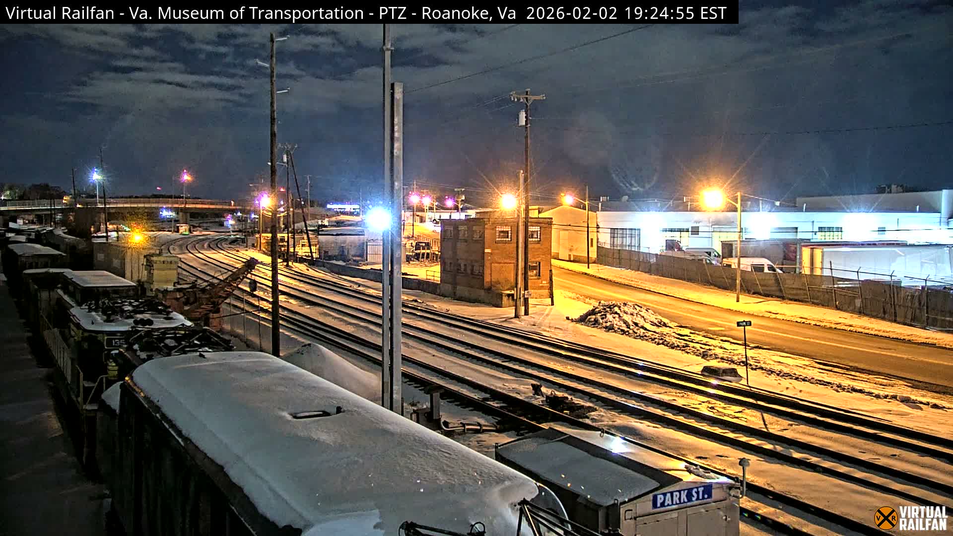 Roanoke Train Depot & Railroad Live Cam - Roanoke Downtown, Roanoke, Virginia, USA 