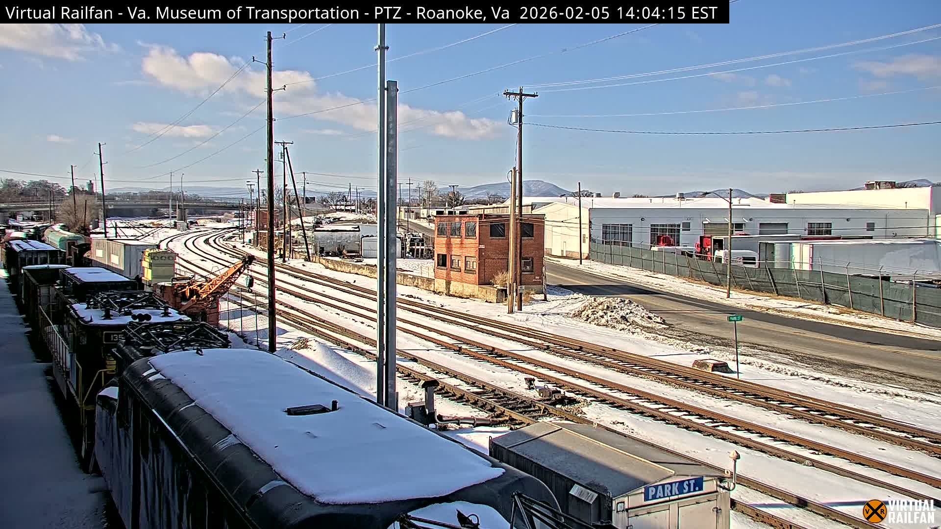 Roanoke Train Depot & Railroad Live Cam - Roanoke Downtown, Roanoke, Virginia, USA 