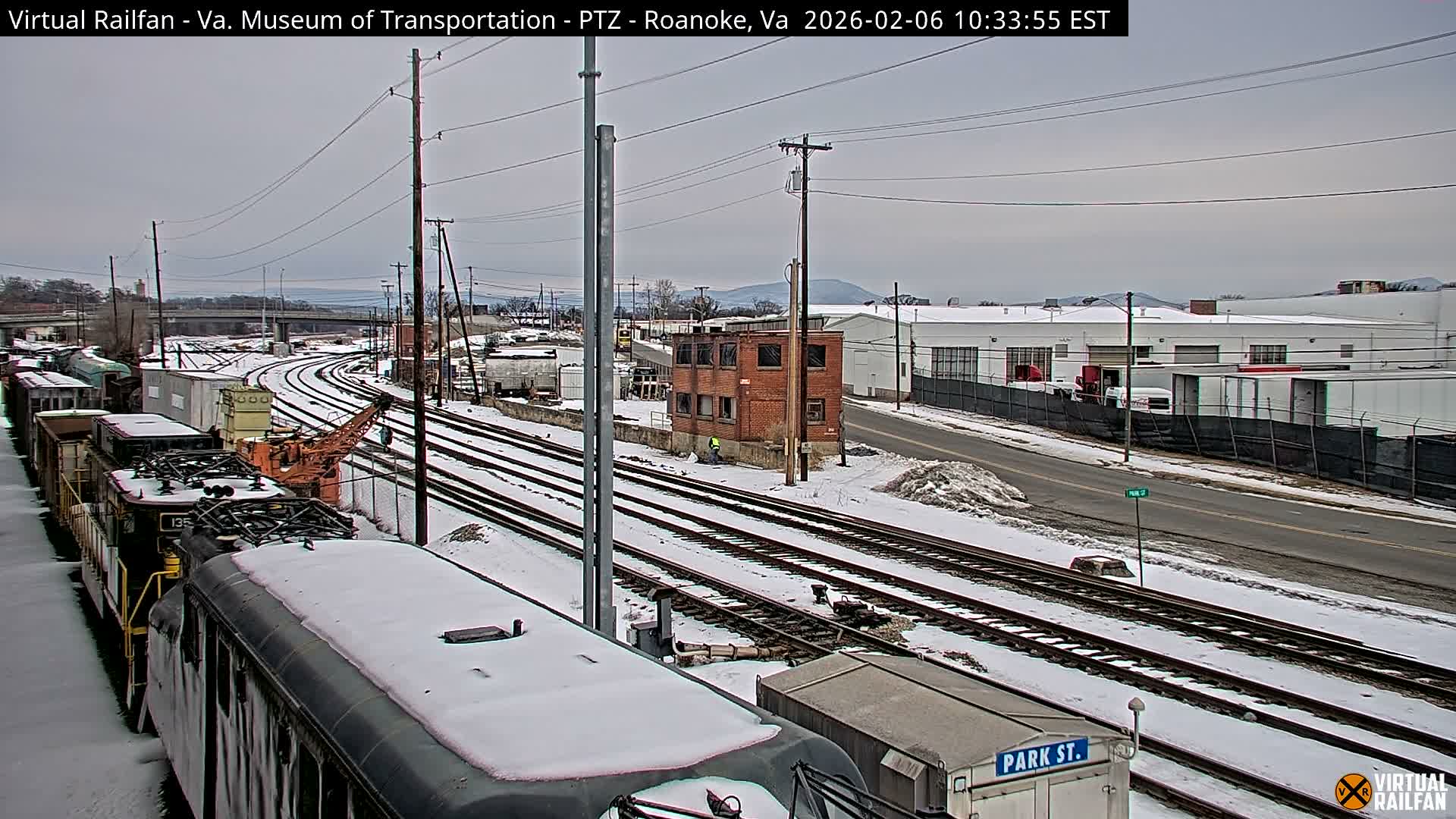 Roanoke Train Depot & Railroad Live Cam - Roanoke Downtown, Roanoke, Virginia, USA 