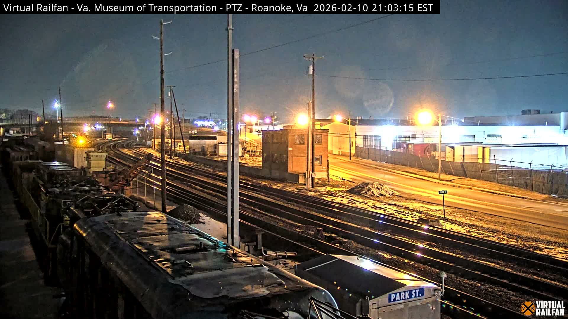 Roanoke Train Depot & Railroad Live Cam - Roanoke Downtown, Roanoke, Virginia, USA 