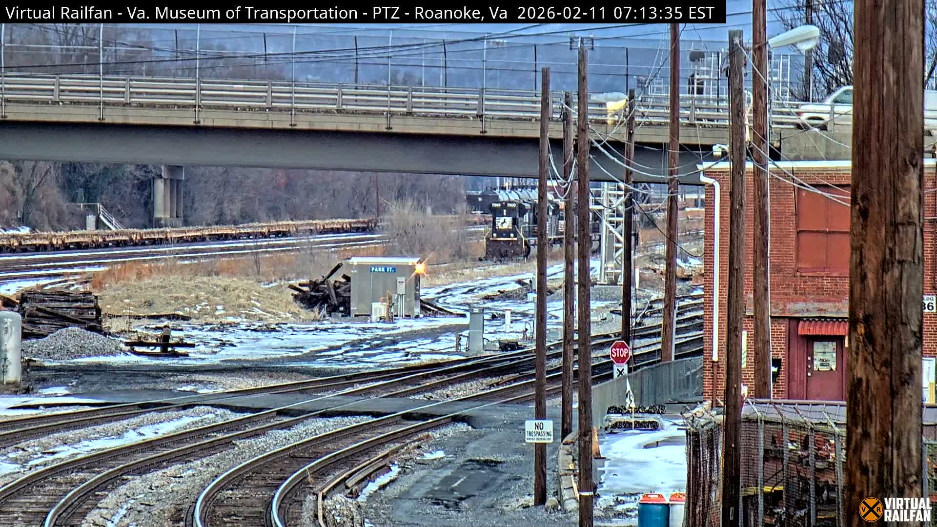 Roanoke Train Depot & Railroad Live Cam - Roanoke Downtown, Roanoke, Virginia, USA 