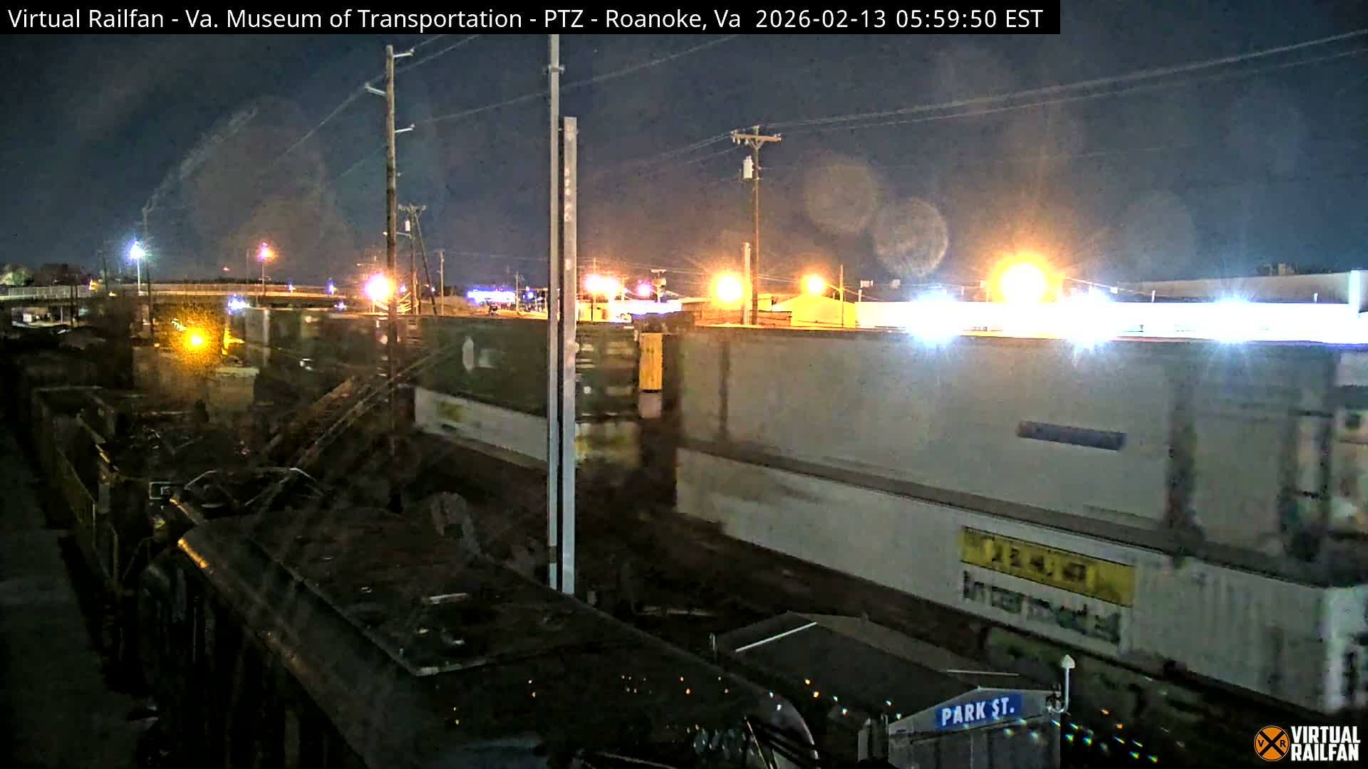 Roanoke Train Depot & Railroad Live Cam - Roanoke Downtown, Roanoke, Virginia, USA 