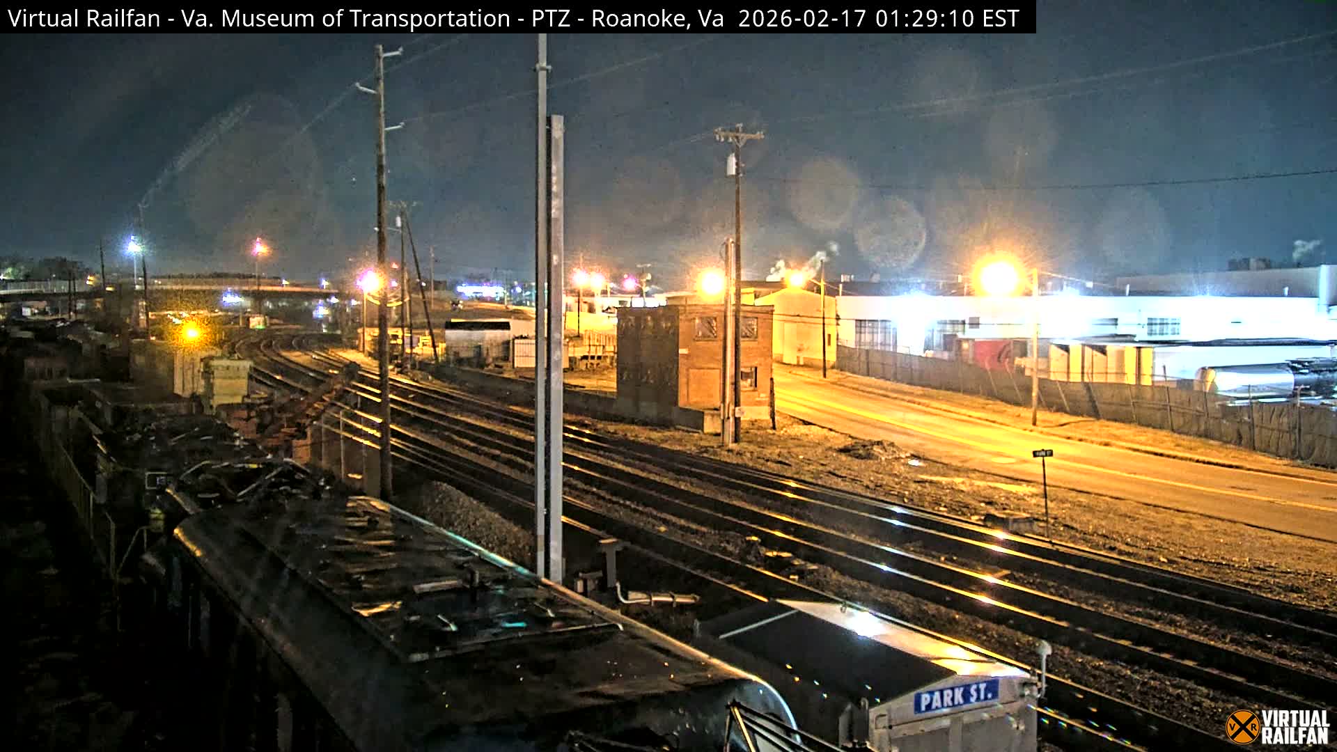 Roanoke Train Depot & Railroad Live Cam - Roanoke Downtown, Roanoke, Virginia, USA 