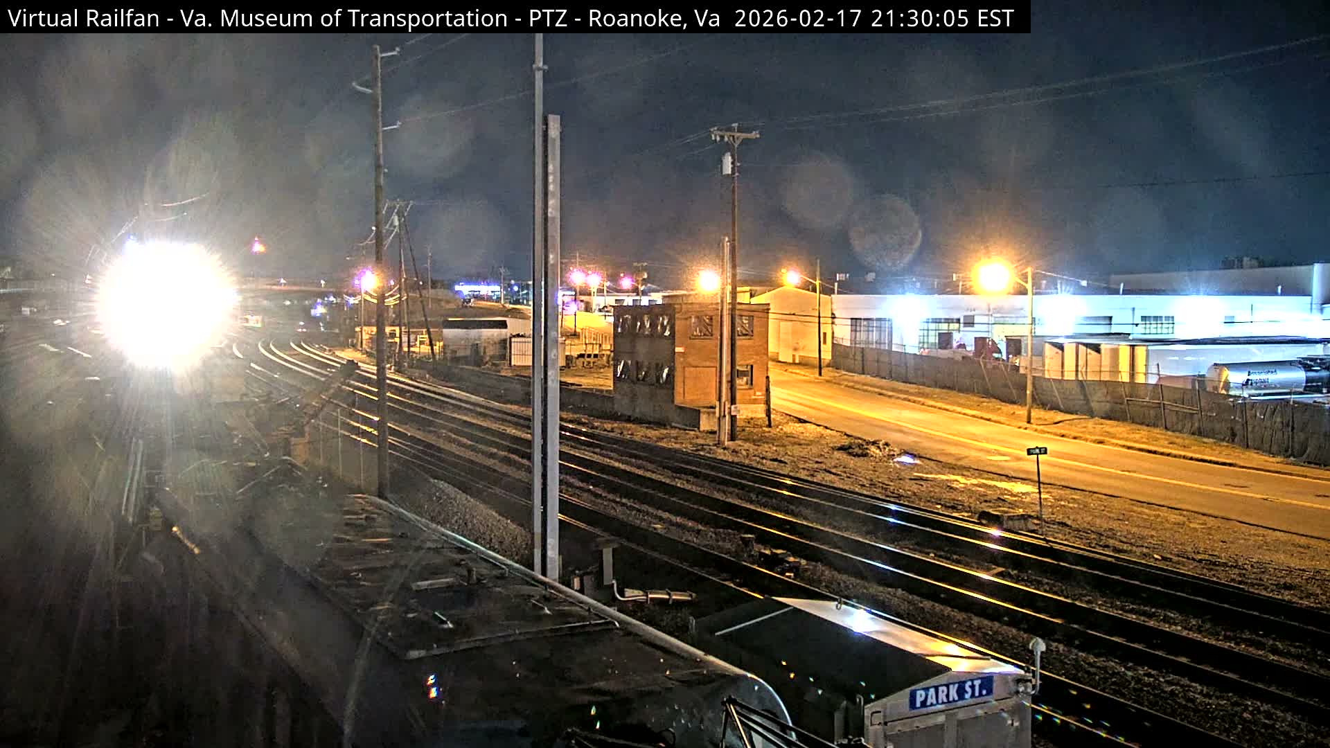 Roanoke Train Depot & Railroad Live Cam - Roanoke Downtown, Roanoke, Virginia, USA 