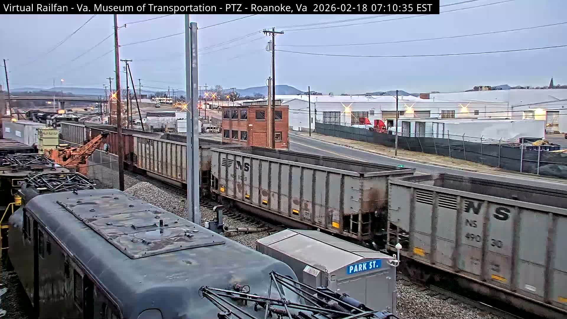 Roanoke Train Depot & Railroad Live Cam - Roanoke Downtown, Roanoke, Virginia, USA 