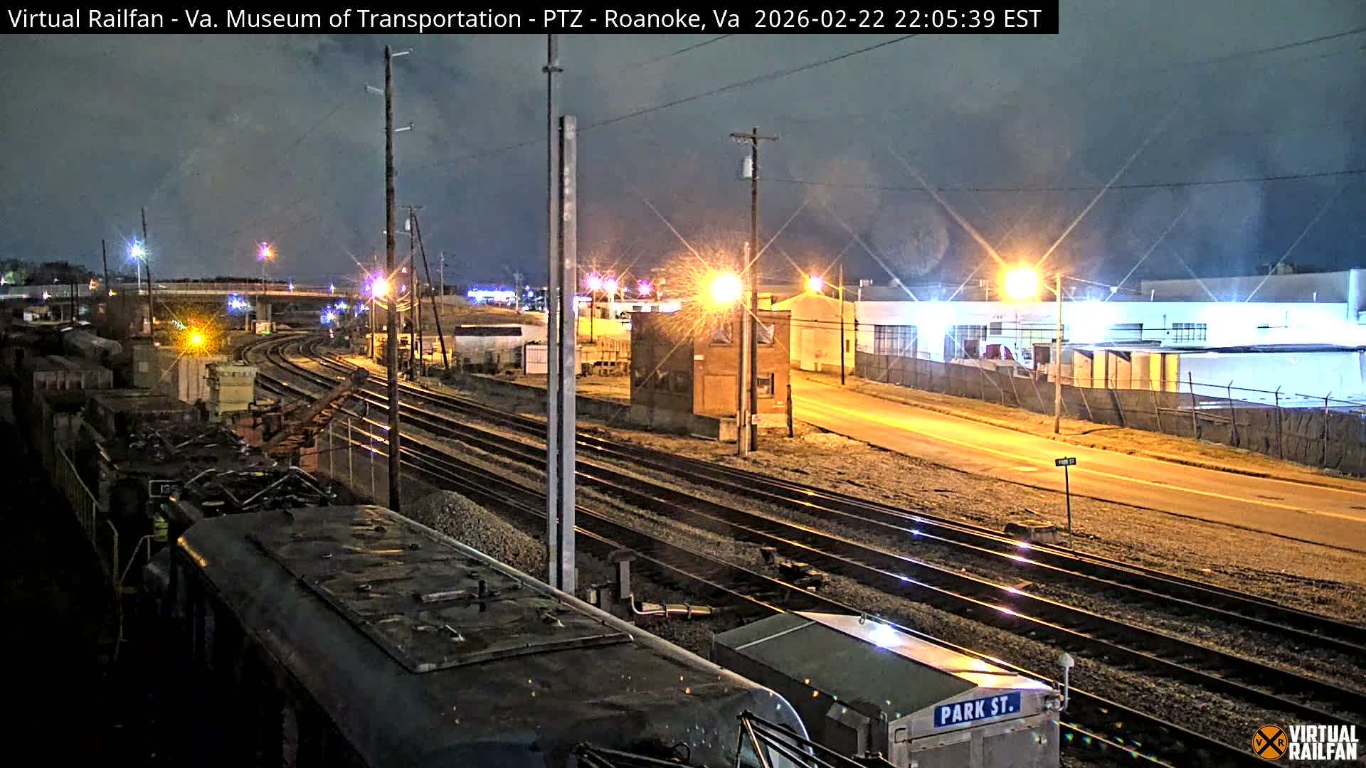 Roanoke Train Depot & Railroad Live Cam - Roanoke Downtown, Roanoke, Virginia, USA 