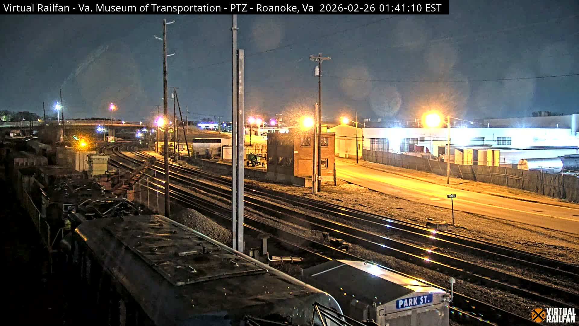 Roanoke Train Depot & Railroad Live Cam - Roanoke Downtown, Roanoke, Virginia, USA 
