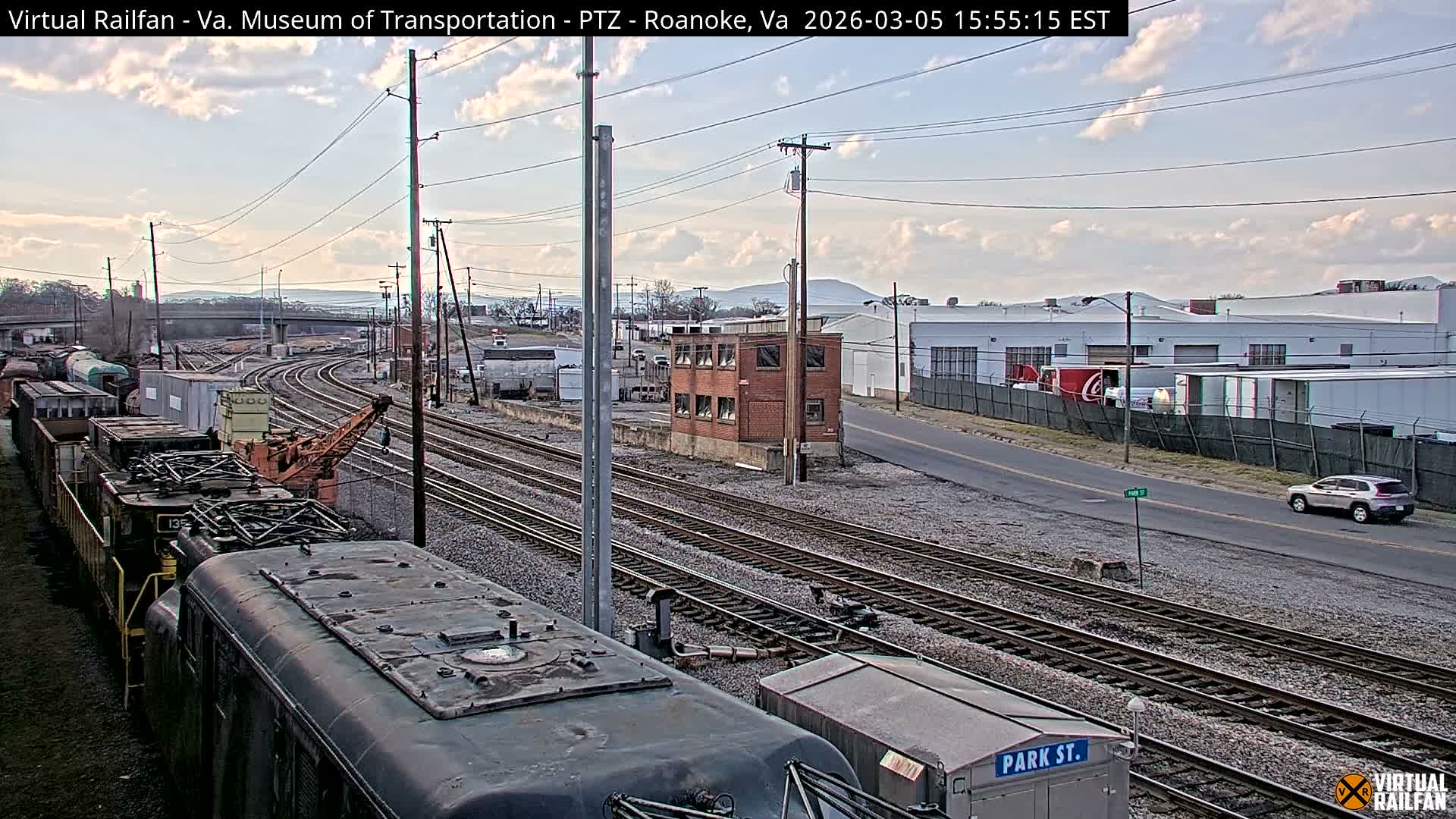Roanoke Train Depot & Railroad Live Cam - Roanoke Downtown, Roanoke, Virginia, USA 