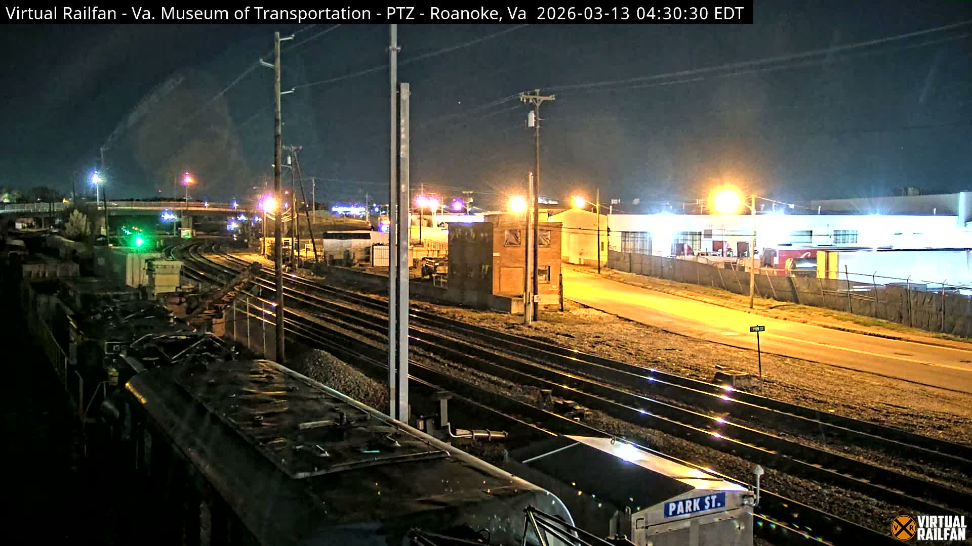 Roanoke Train Depot & Railroad Live Cam - Roanoke Downtown, Roanoke, Virginia, USA 