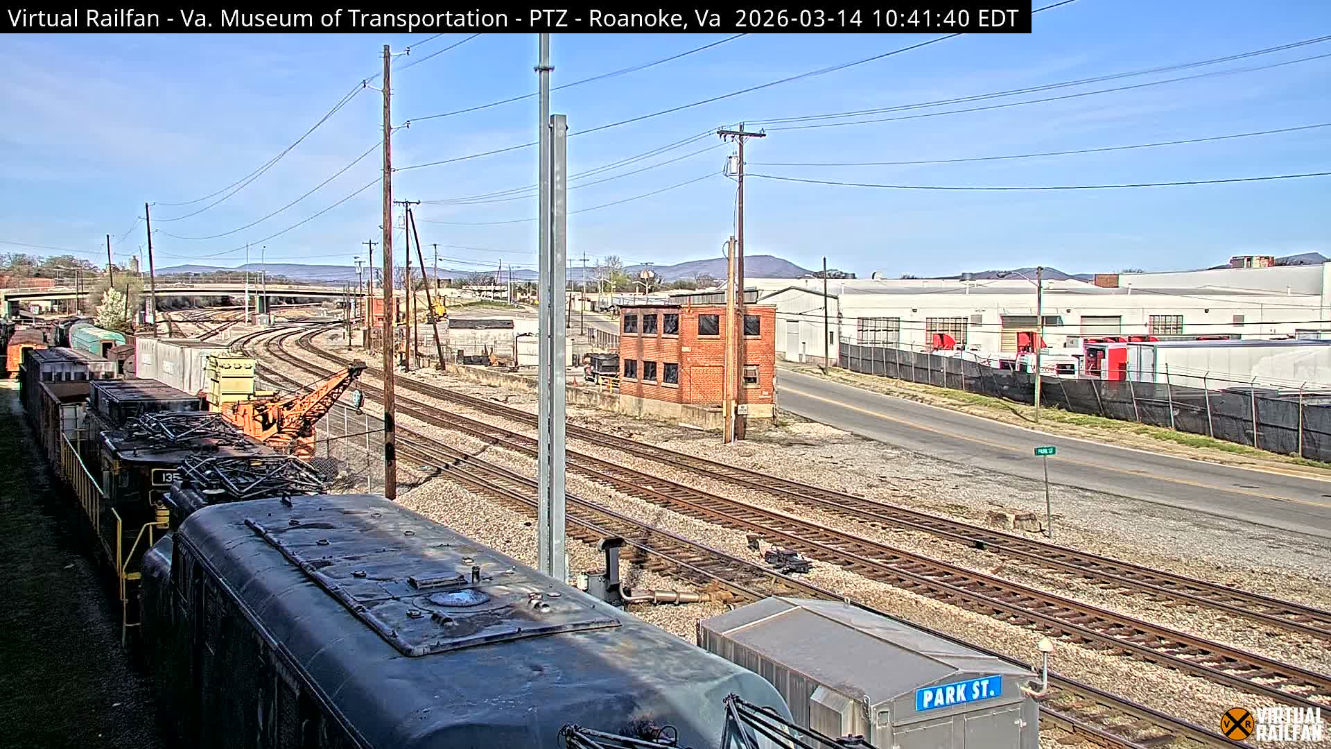 Roanoke Train Depot & Railroad Live Cam - Roanoke Downtown, Roanoke, Virginia, USA 