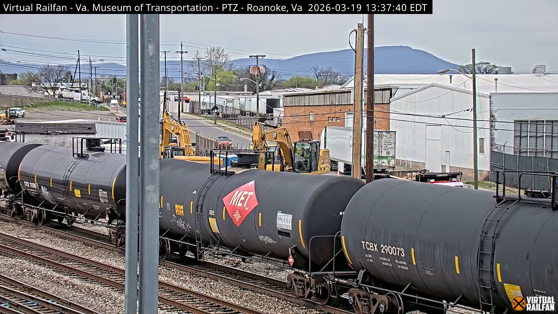 Roanoke Train Depot & Railroad Live Cam - Roanoke Downtown, Roanoke, Virginia, USA 
