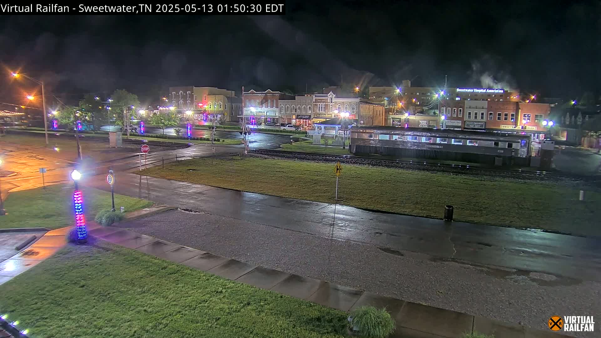 Sweetwater City & Railroad/Traincar Live Cam - Sweetwater, Monroe, Tennessee, USA | Virtual Railfan  LIVE ! 2025-03-15 15:33