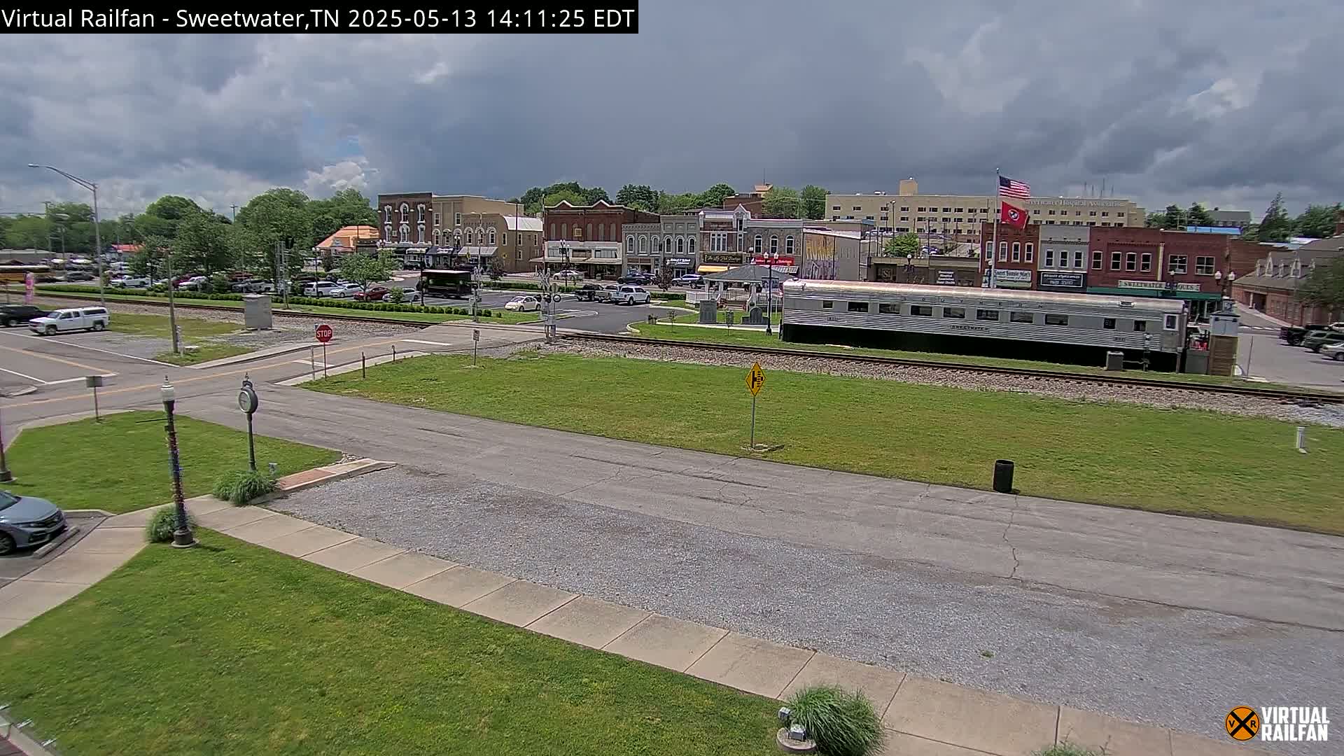 Sweetwater City & Railroad/Traincar Live Cam - Sweetwater, Monroe, Tennessee, USA | Virtual Railfan  LIVE ! 2025-03-15 15:33