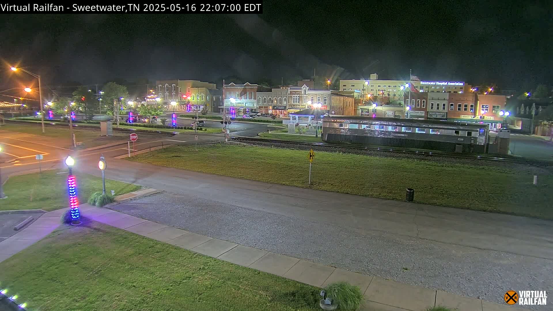 Sweetwater City & Railroad/Traincar Live Cam - Sweetwater, Monroe, Tennessee, USA | Virtual Railfan  LIVE ! 2025-03-15 15:33