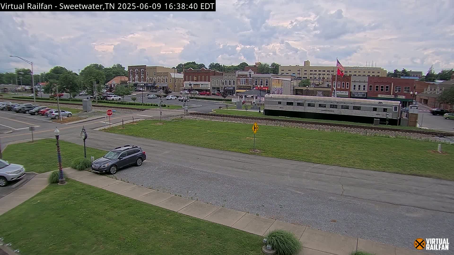 Sweetwater City & Railroad/Traincar Live Cam - Sweetwater, Monroe, Tennessee, USA | Virtual Railfan  LIVE ! 2025-03-15 15:33