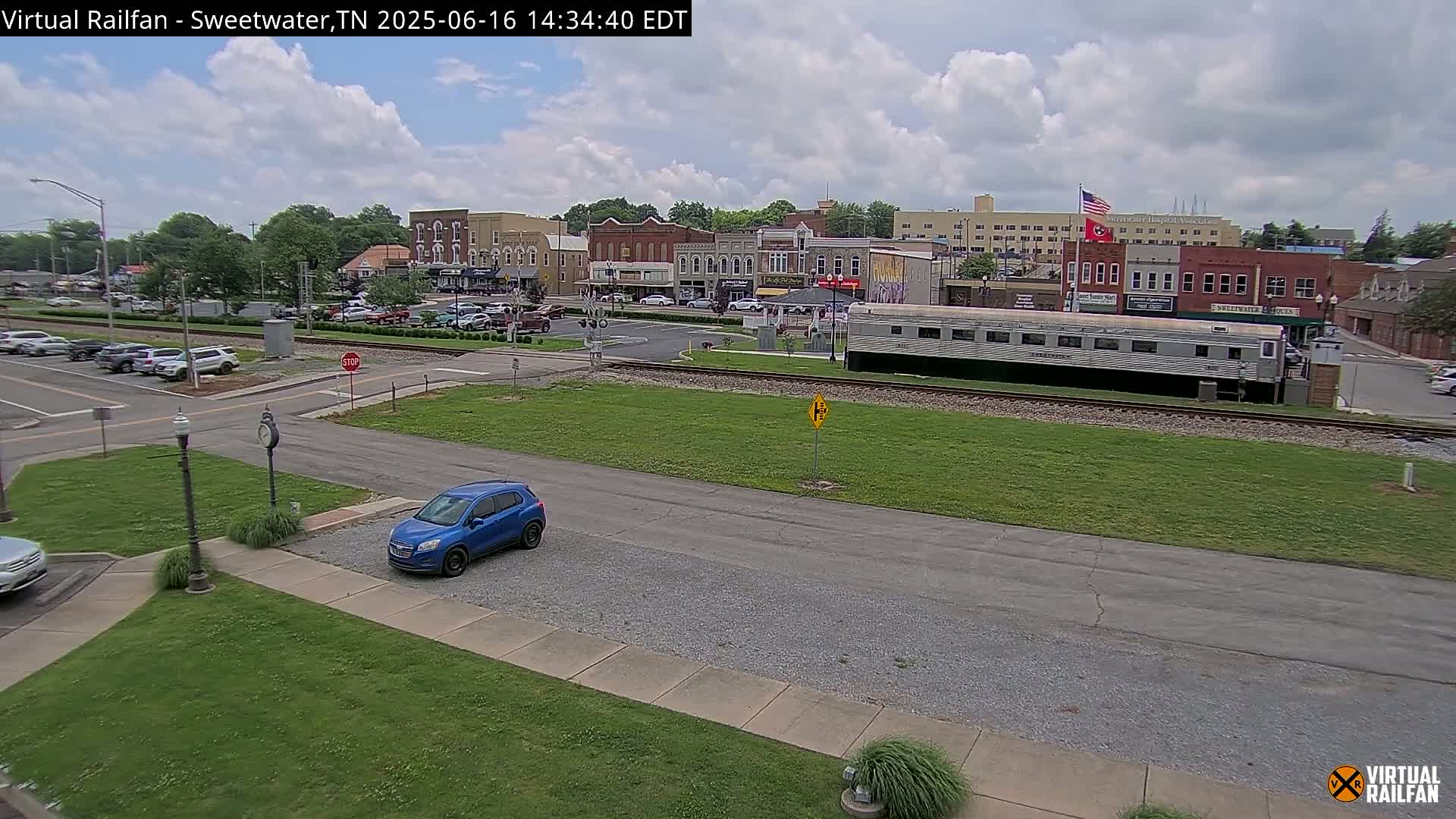 Sweetwater City & Railroad/Traincar Live Cam - Sweetwater, Monroe, Tennessee, USA | Virtual Railfan  LIVE ! 2025-03-15 15:33