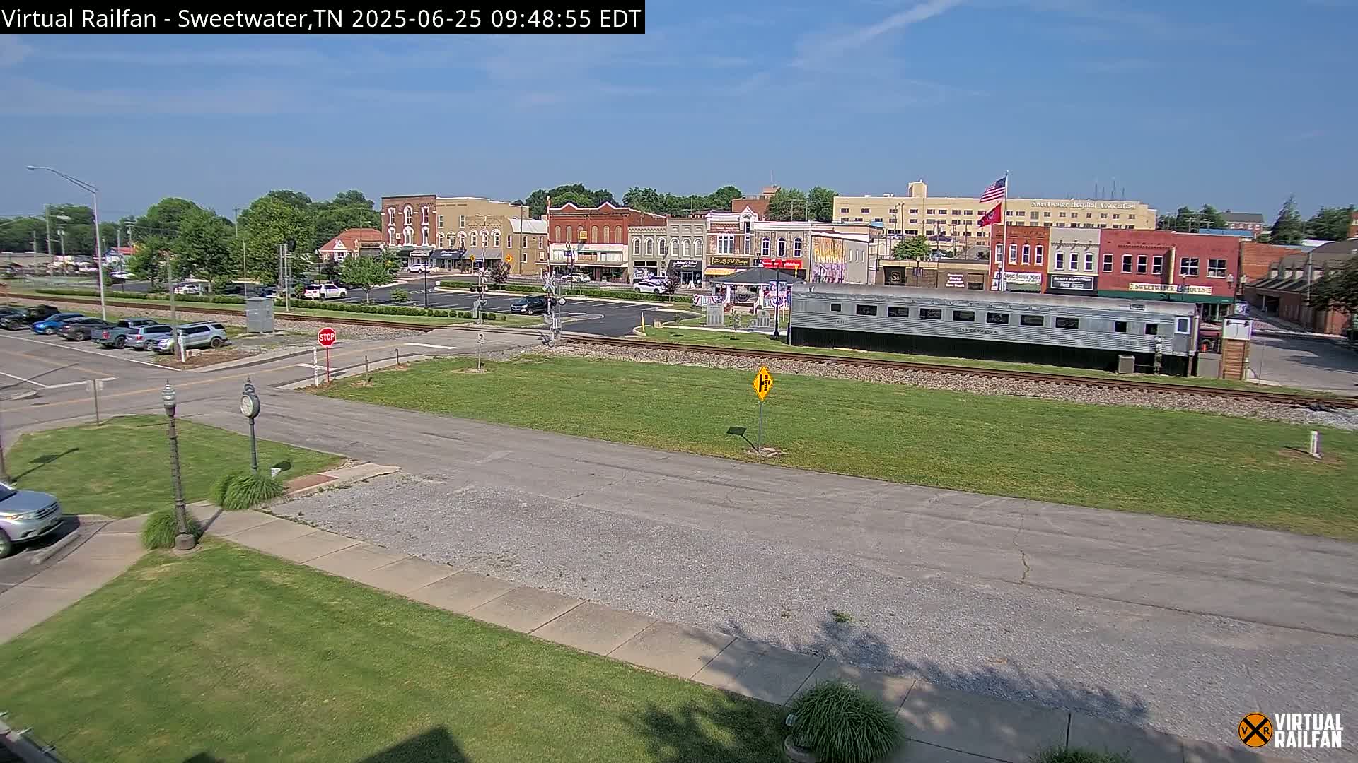 Sweetwater City & Railroad/Traincar Live Cam - Sweetwater, Monroe, Tennessee, USA | Virtual Railfan  LIVE ! 2025-03-15 15:33
