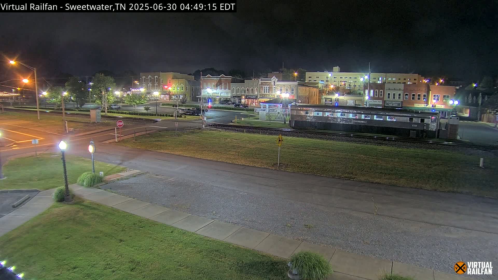 Sweetwater City & Railroad/Traincar Live Cam - Sweetwater, Monroe, Tennessee, USA | Virtual Railfan  LIVE ! 2025-03-15 15:33