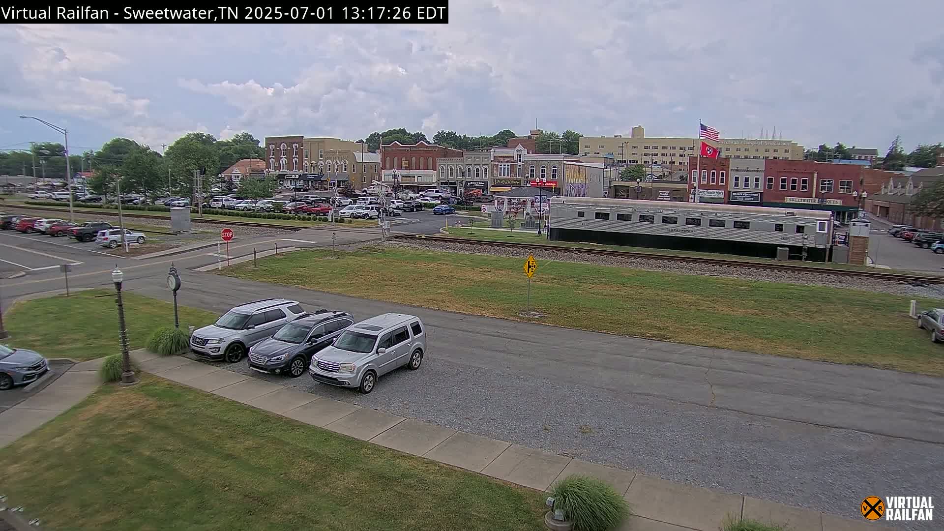 Sweetwater City & Railroad/Traincar Live Cam - Sweetwater, Monroe, Tennessee, USA | Virtual Railfan  LIVE ! 2025-03-15 15:33