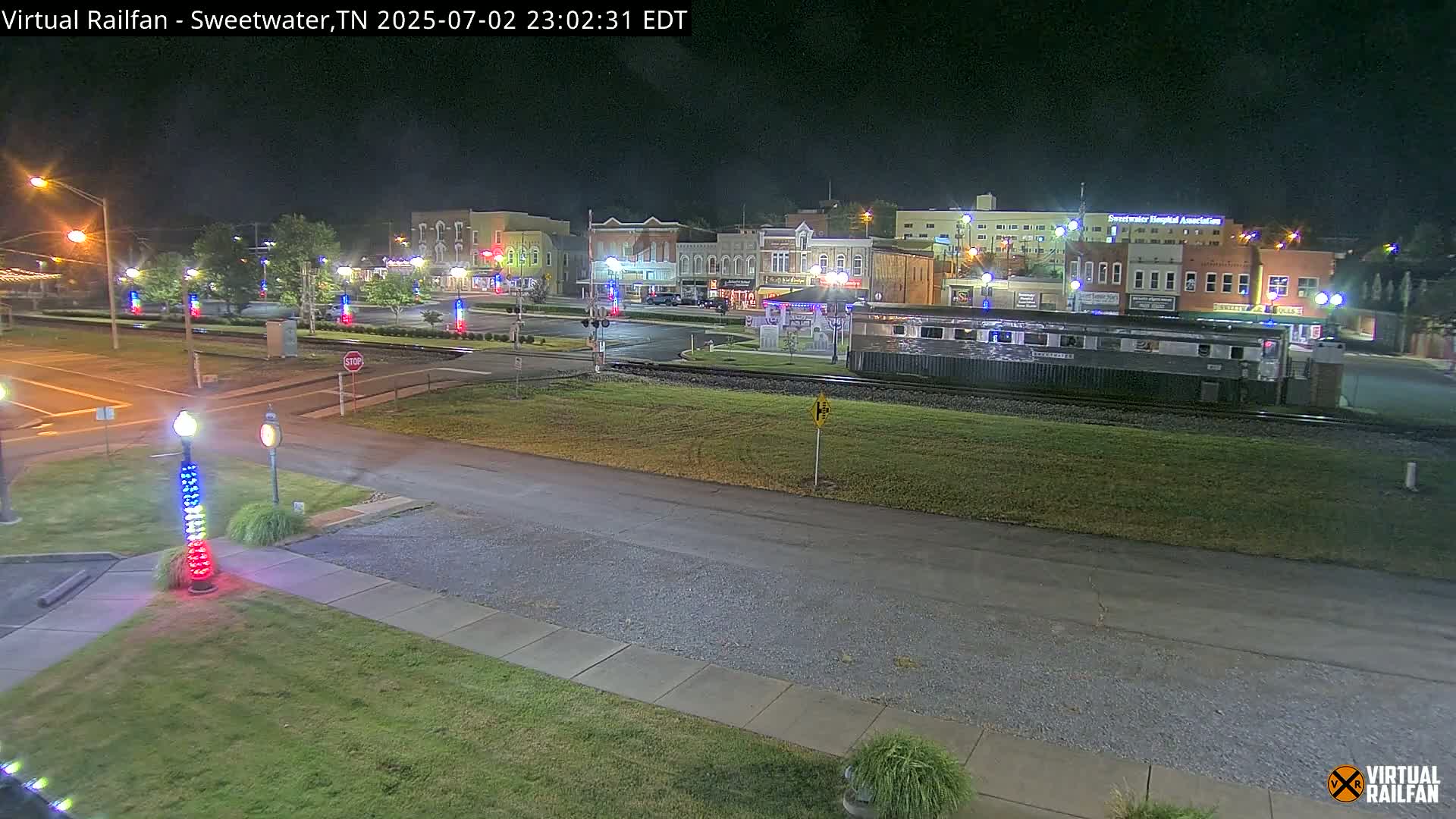 Sweetwater City & Railroad/Traincar Live Cam - Sweetwater, Monroe, Tennessee, USA | Virtual Railfan  LIVE ! 2025-03-15 15:33
