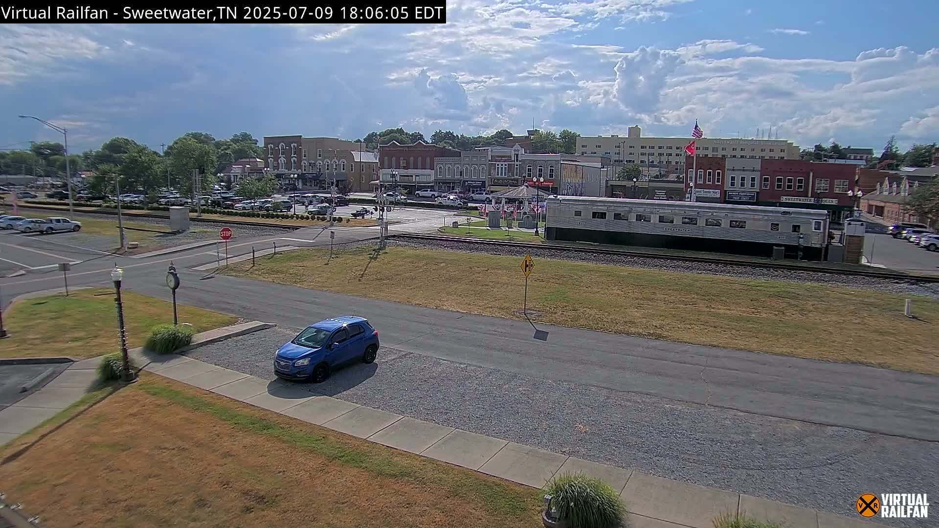 Sweetwater City & Railroad/Traincar Live Cam - Sweetwater, Monroe, Tennessee, USA | Virtual Railfan  LIVE ! 2025-03-15 15:33