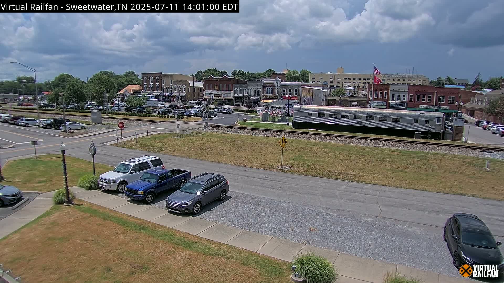 Sweetwater City & Railroad/Traincar Live Cam - Sweetwater, Monroe, Tennessee, USA | Virtual Railfan  LIVE ! 2025-03-15 15:33