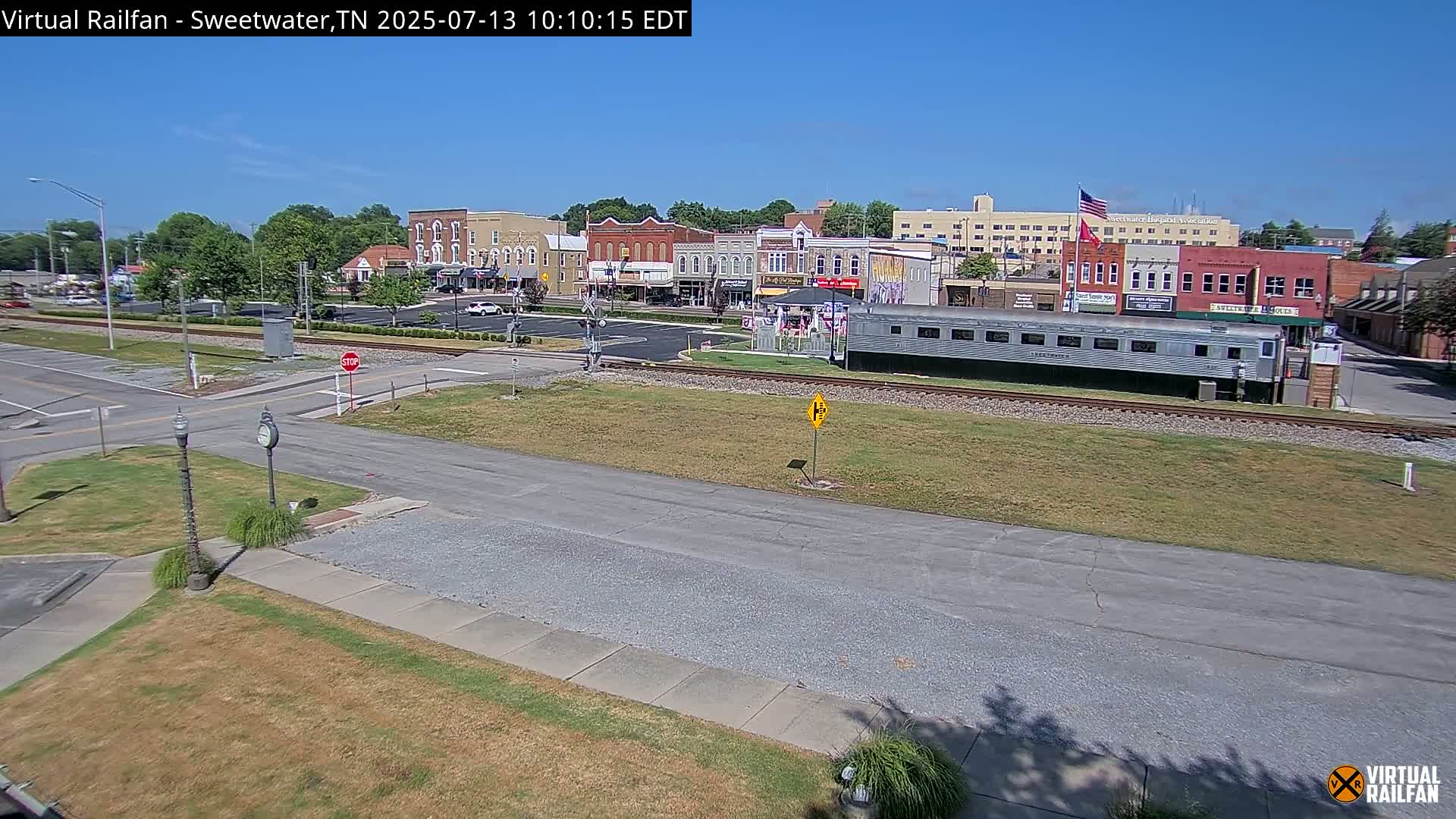 Sweetwater City & Railroad/Traincar Live Cam - Sweetwater, Monroe, Tennessee, USA | Virtual Railfan  LIVE ! 2025-03-15 15:33