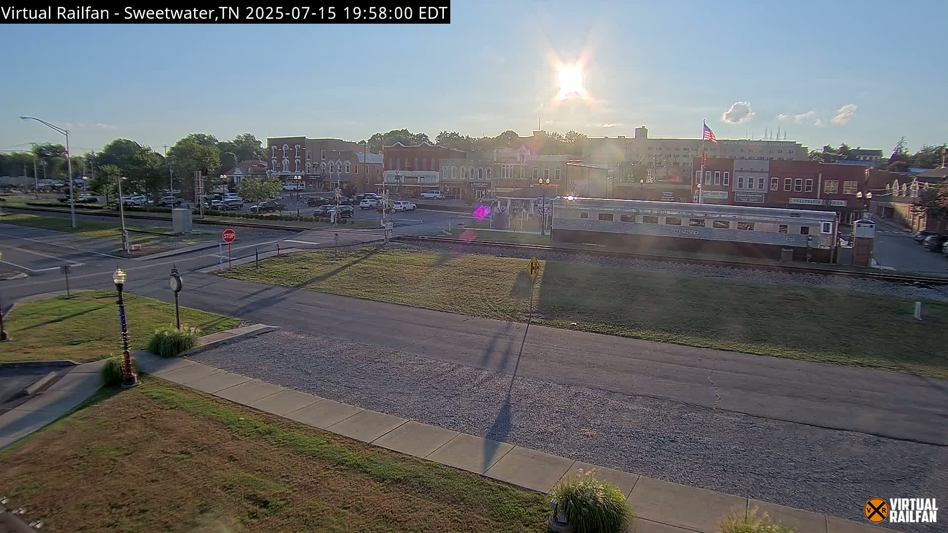 Sweetwater City & Railroad/Traincar Live Cam - Sweetwater, Monroe, Tennessee, USA | Virtual Railfan  LIVE ! 2025-03-15 15:33