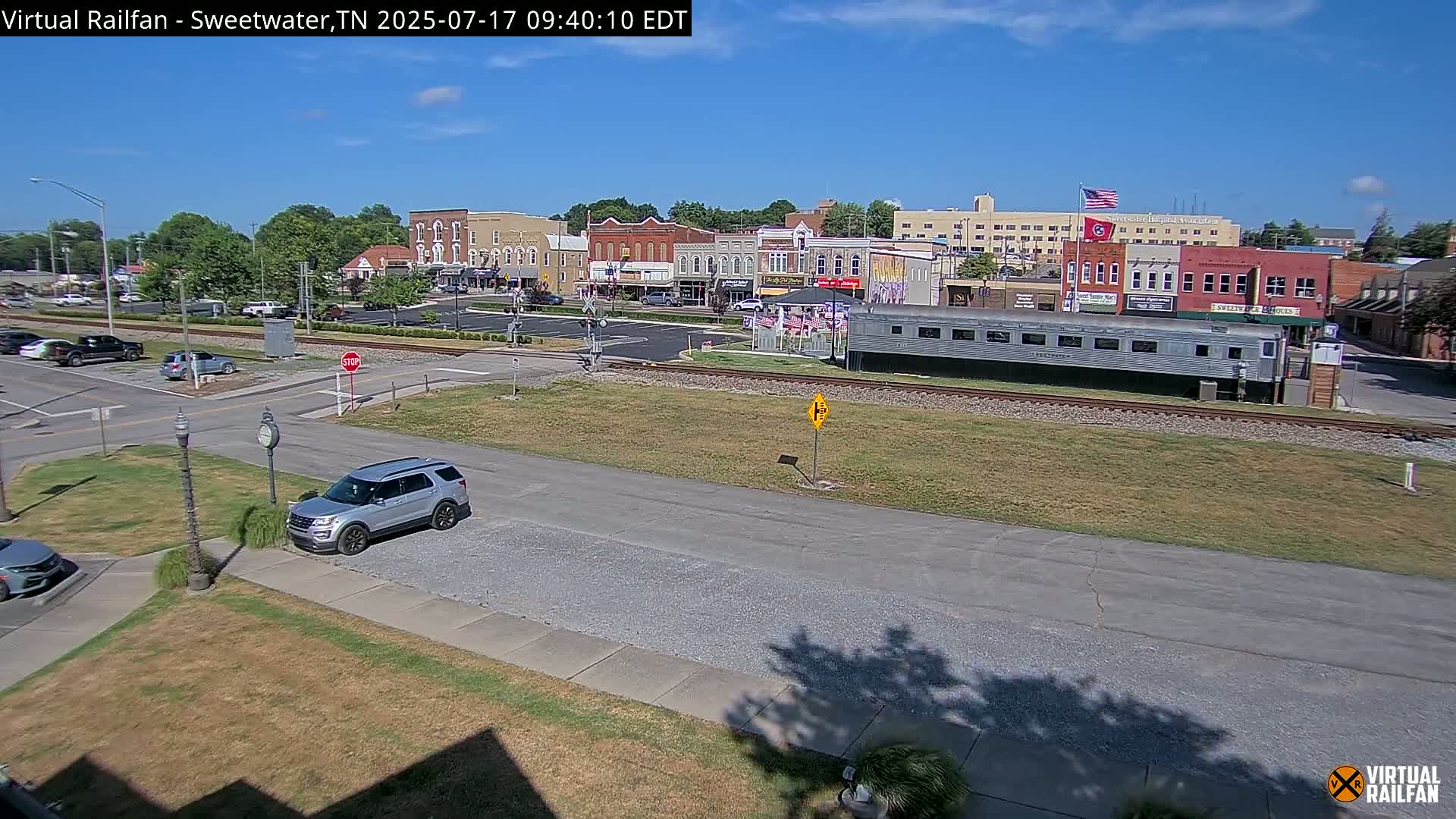 Sweetwater City & Railroad/Traincar Live Cam - Sweetwater, Monroe, Tennessee, USA | Virtual Railfan  LIVE ! 2025-03-15 15:33