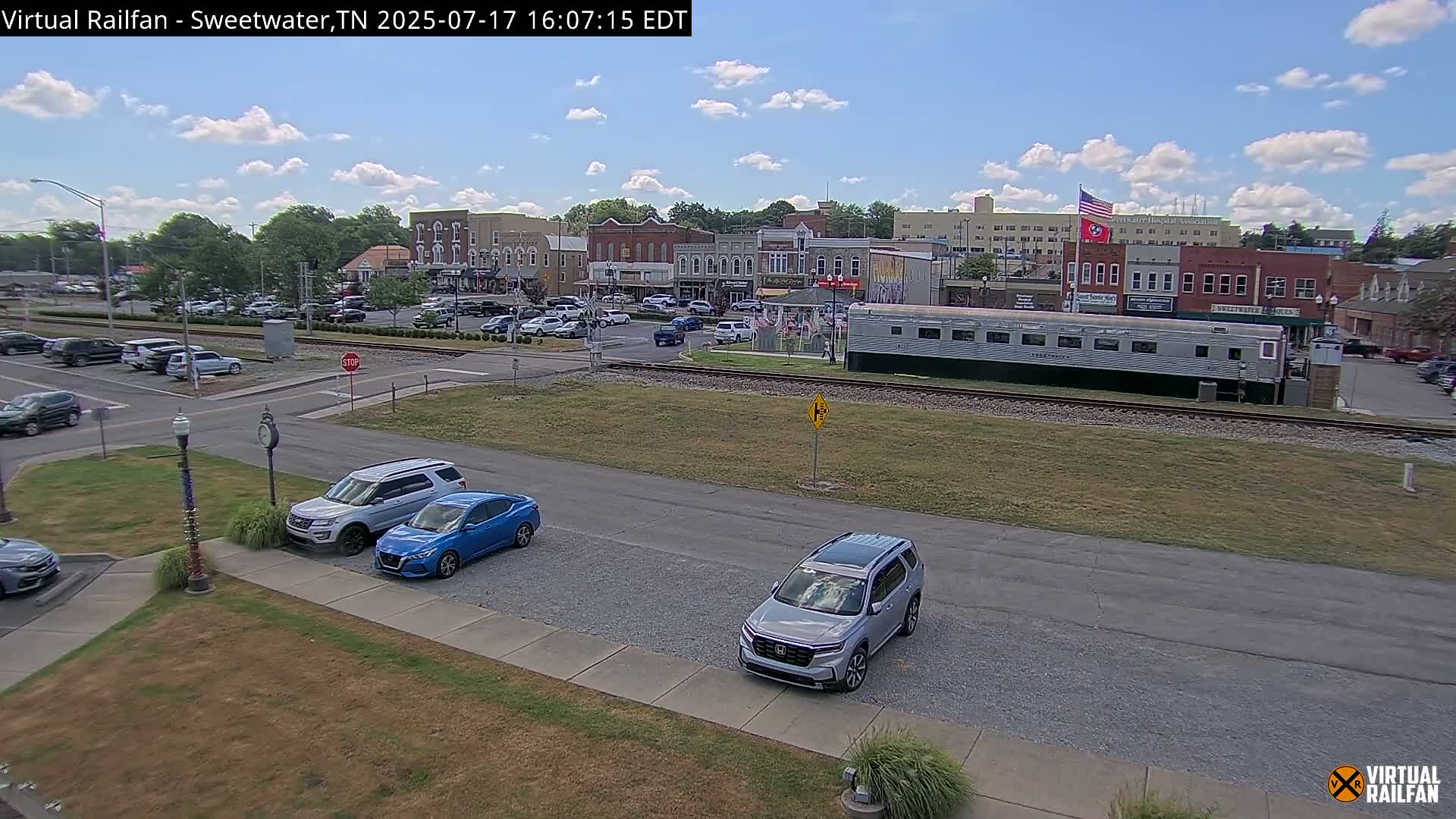 Sweetwater City & Railroad/Traincar Live Cam - Sweetwater, Monroe, Tennessee, USA | Virtual Railfan  LIVE ! 2025-03-15 15:33