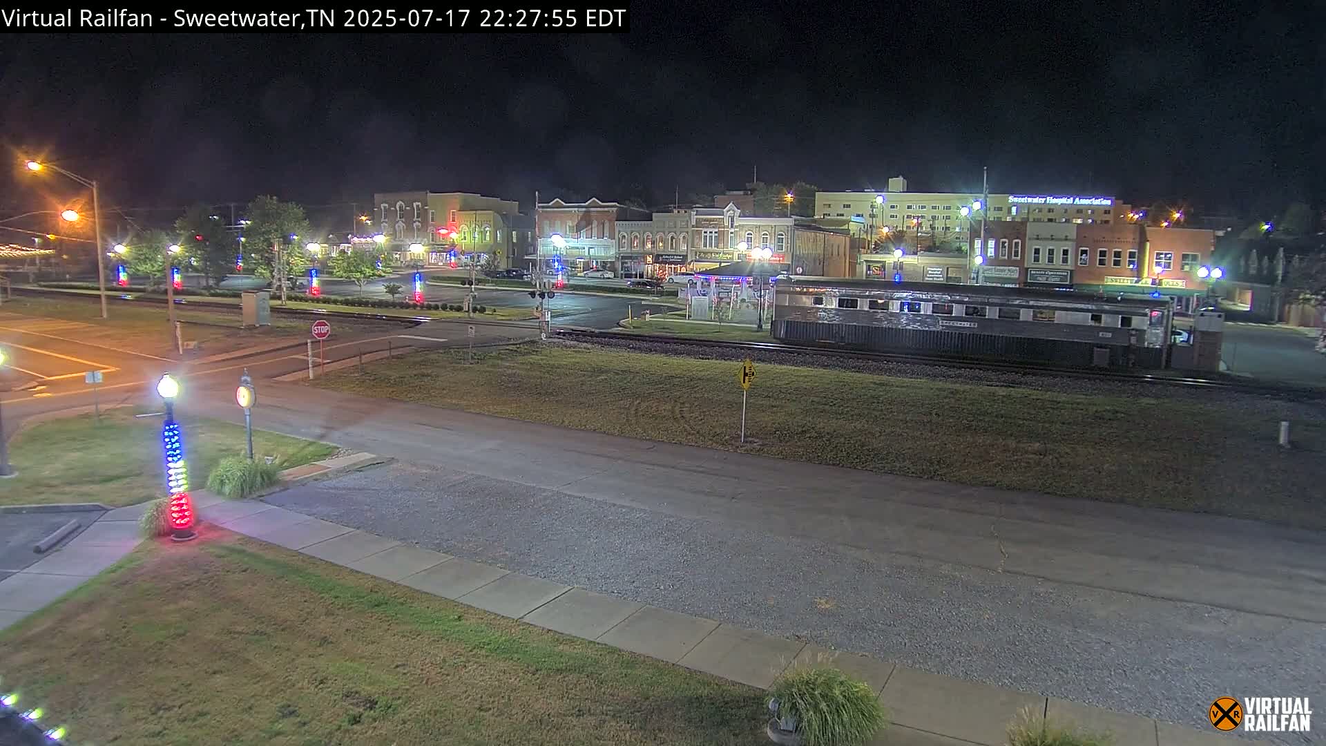 Sweetwater City & Railroad/Traincar Live Cam - Sweetwater, Monroe, Tennessee, USA | Virtual Railfan  LIVE ! 2025-03-15 15:33