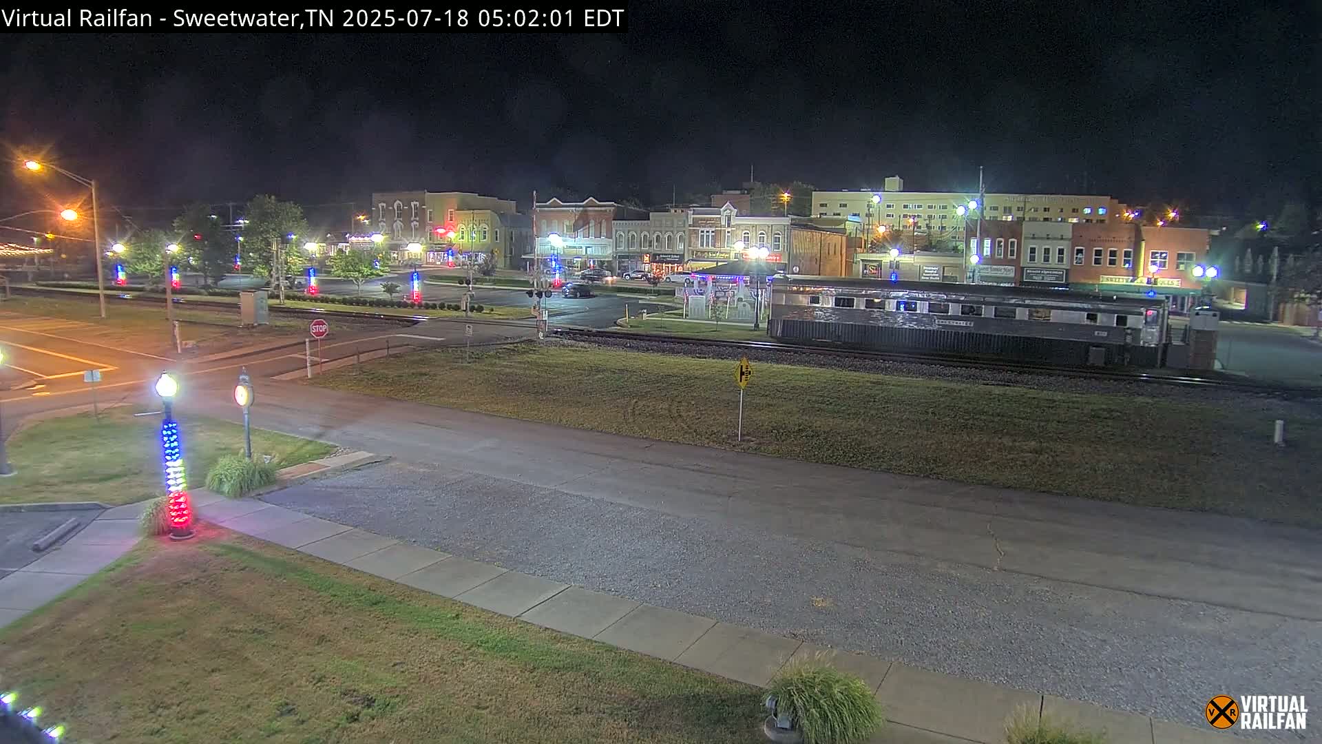Sweetwater City & Railroad/Traincar Live Cam - Sweetwater, Monroe, Tennessee, USA | Virtual Railfan  LIVE ! 2025-03-15 15:33