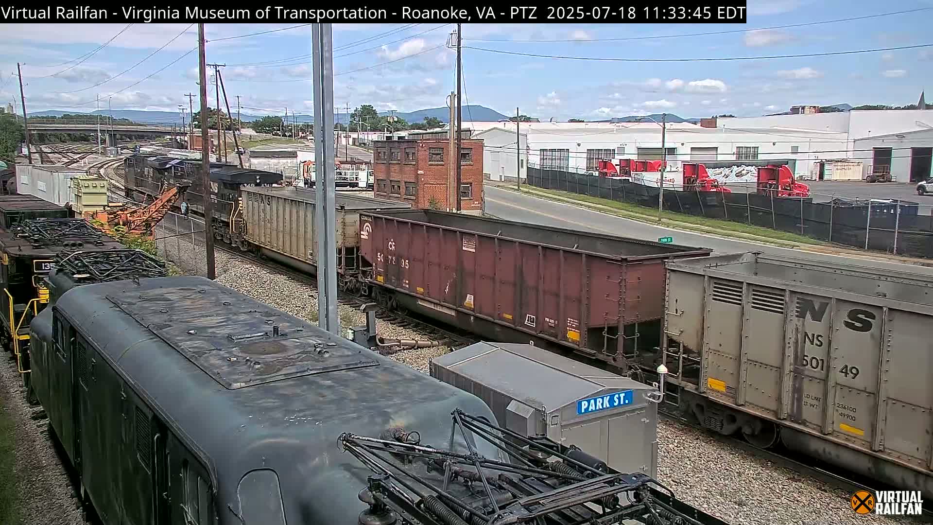 Sweetwater City & Railroad/Traincar Live Cam - Sweetwater, Monroe, Tennessee, USA | Virtual Railfan  LIVE ! 2025-03-15 15:33