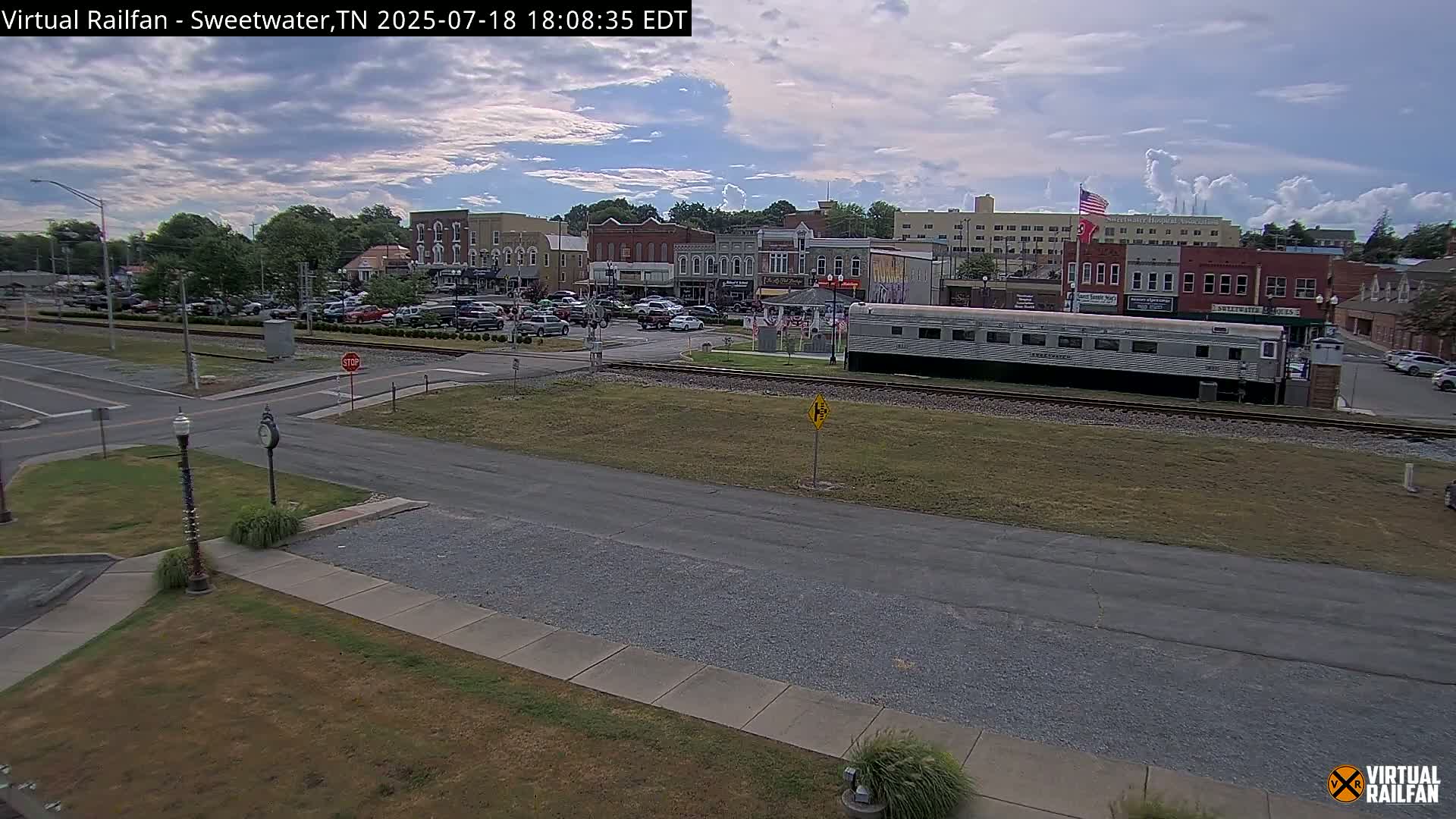 Sweetwater City & Railroad/Traincar Live Cam - Sweetwater, Monroe, Tennessee, USA | Virtual Railfan  LIVE ! 2025-03-15 15:33