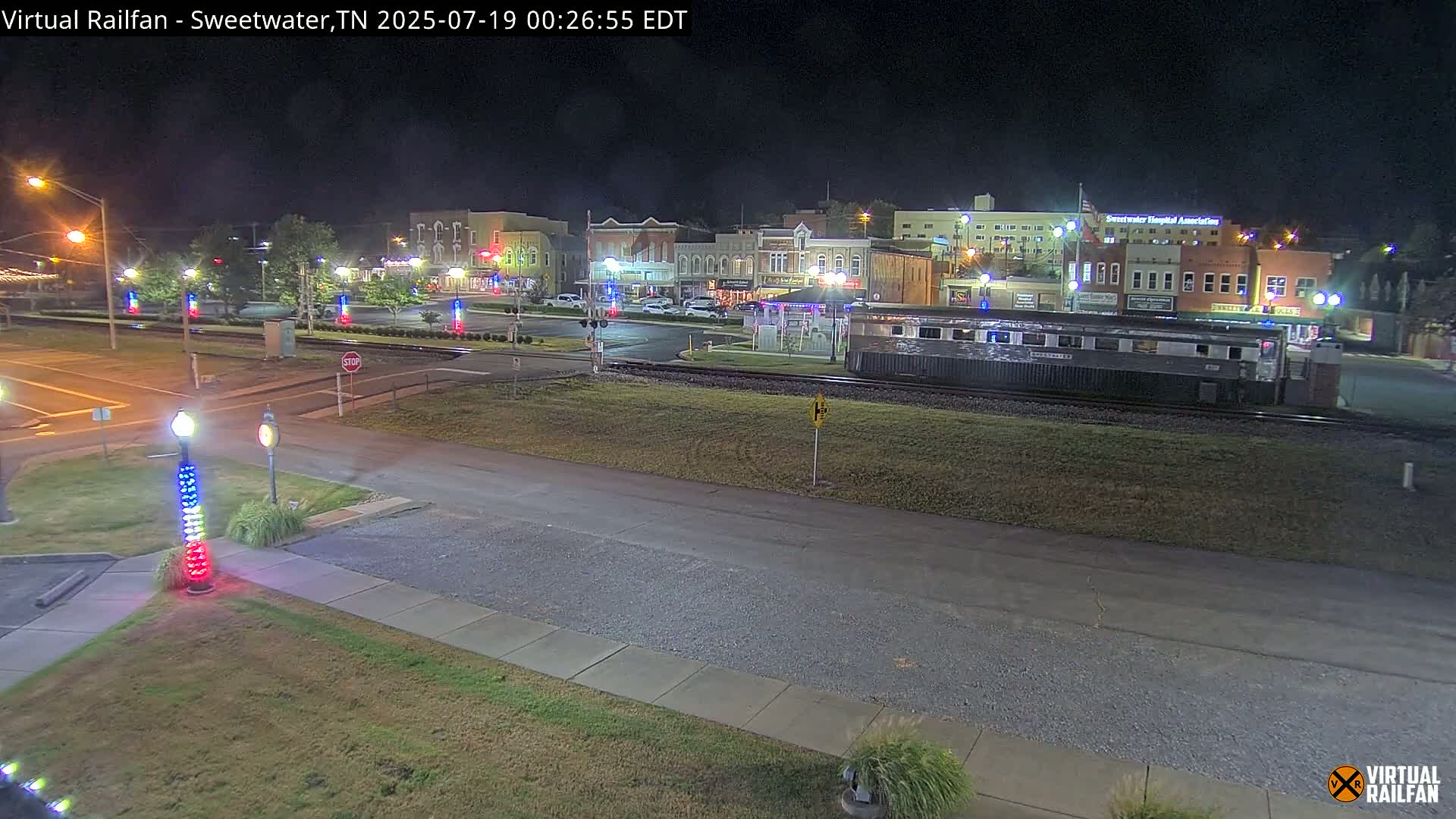 Sweetwater City & Railroad/Traincar Live Cam - Sweetwater, Monroe, Tennessee, USA | Virtual Railfan  LIVE ! 2025-03-15 15:33