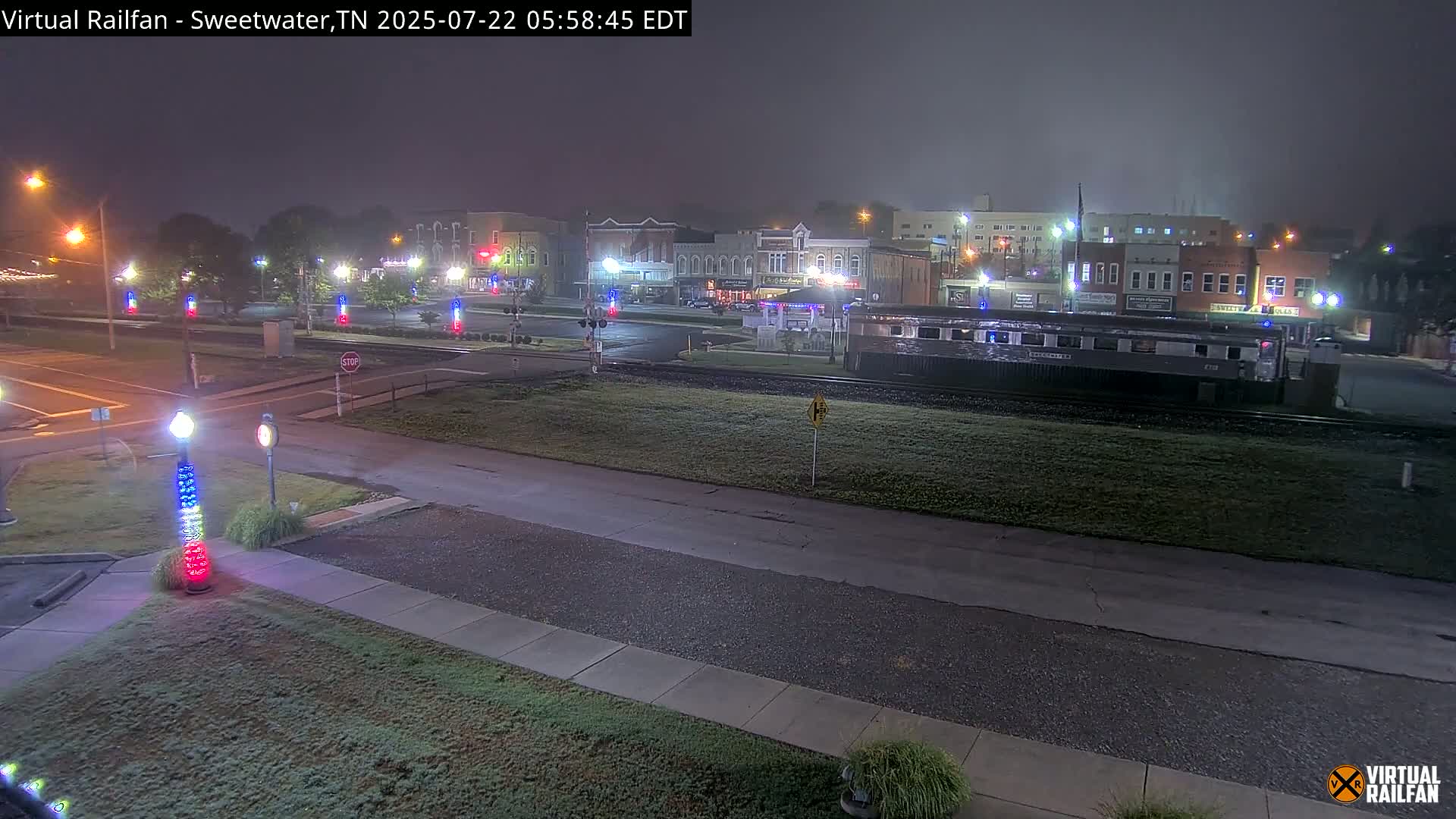 Sweetwater City & Railroad/Traincar Live Cam - Sweetwater, Monroe, Tennessee, USA | Virtual Railfan  LIVE ! 2025-03-15 15:33