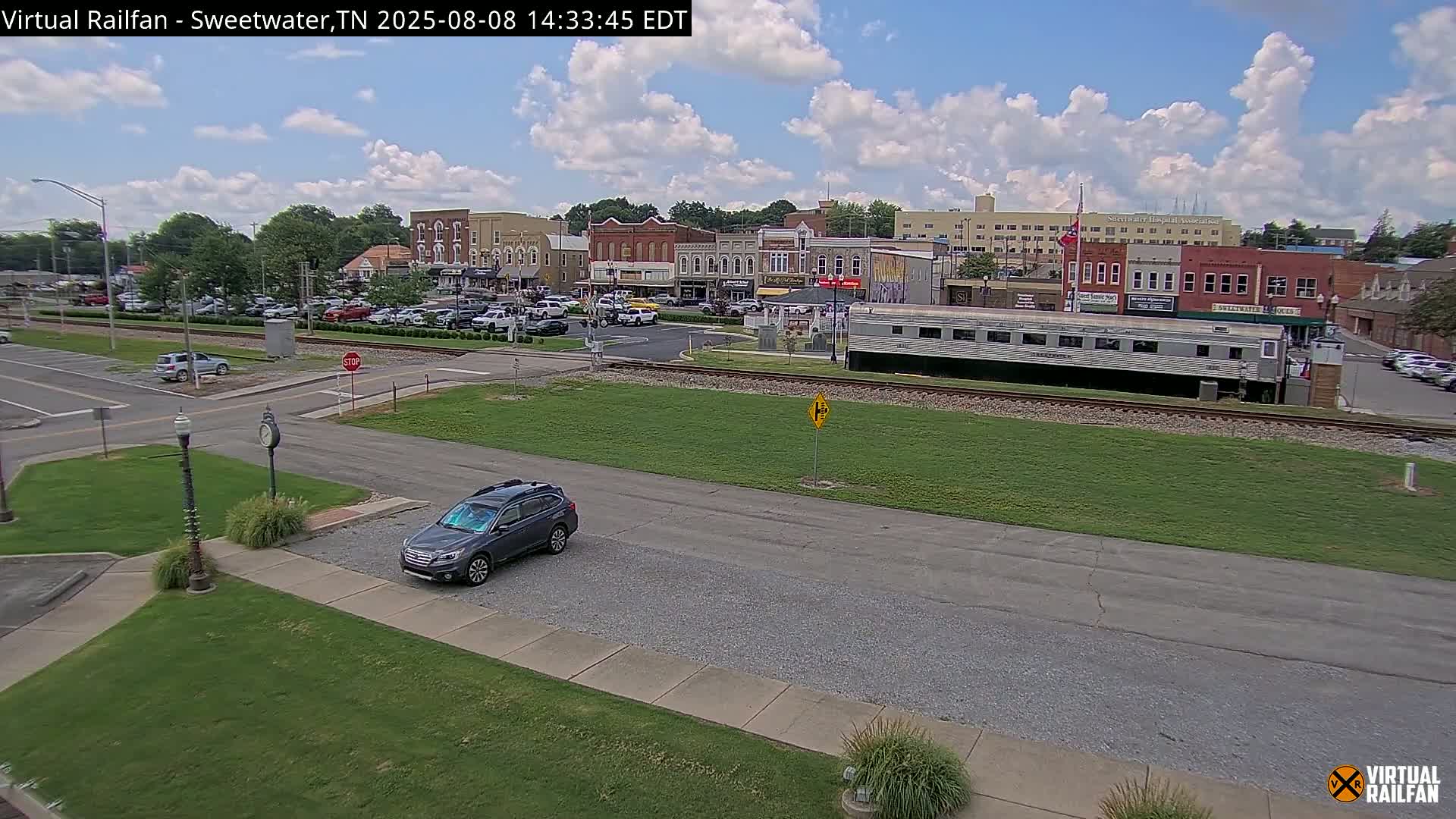 Sweetwater City & Railroad/Traincar Live Cam - Sweetwater, Monroe, Tennessee, USA | Virtual Railfan  LIVE ! 2025-03-15 15:33